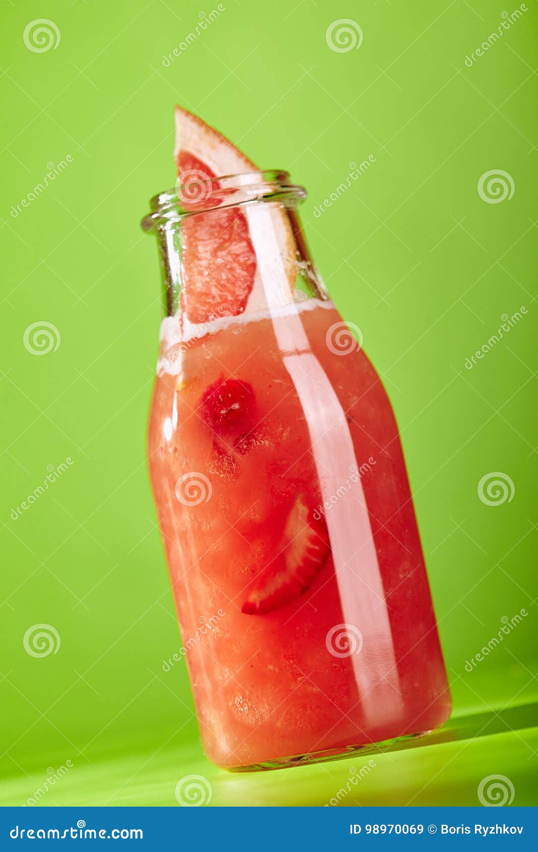 Summer Lemonade Cocktail stock image. Image of berry - 98970069