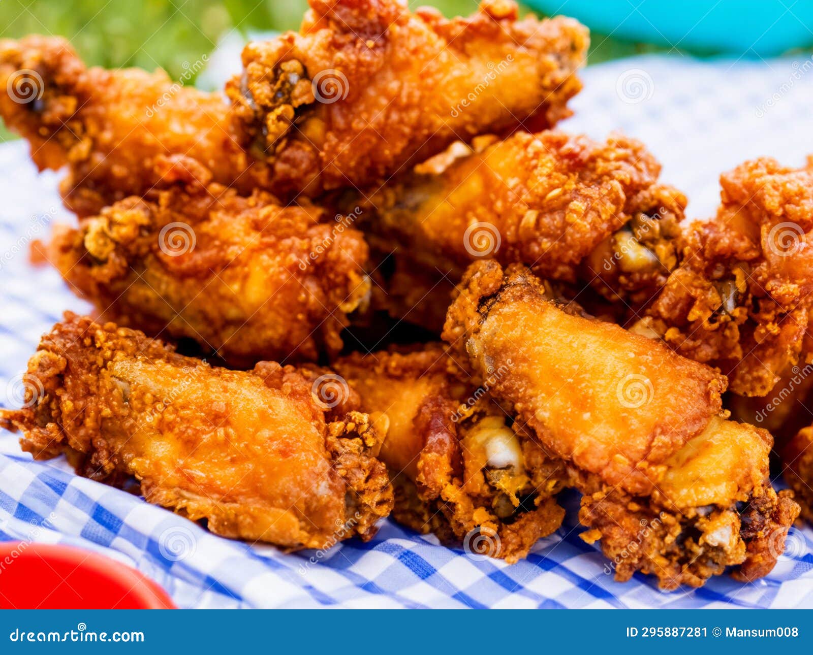 Summer Picnic Crispy Hot Wings Drumstick Fried Chicken Stock Image