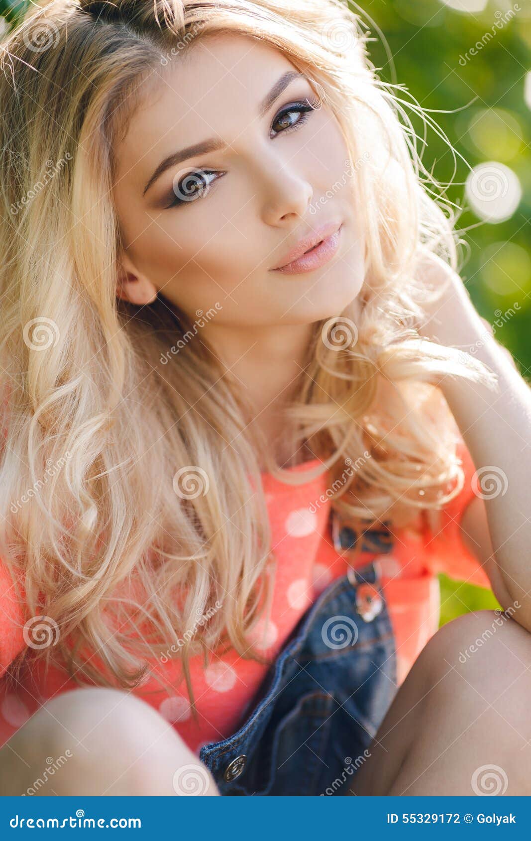 Summer Portrait Of A Beautiful Woman Stock Photo Image Of Brown