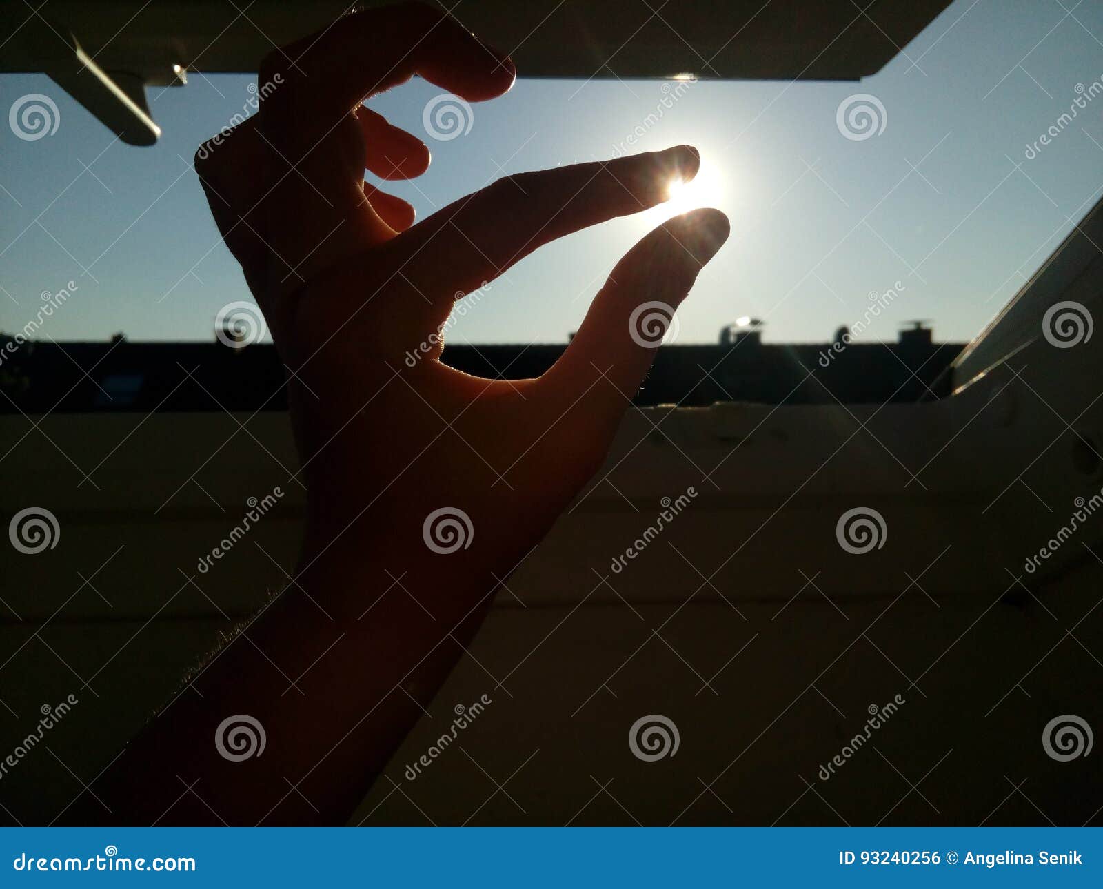 sun catch with fingers