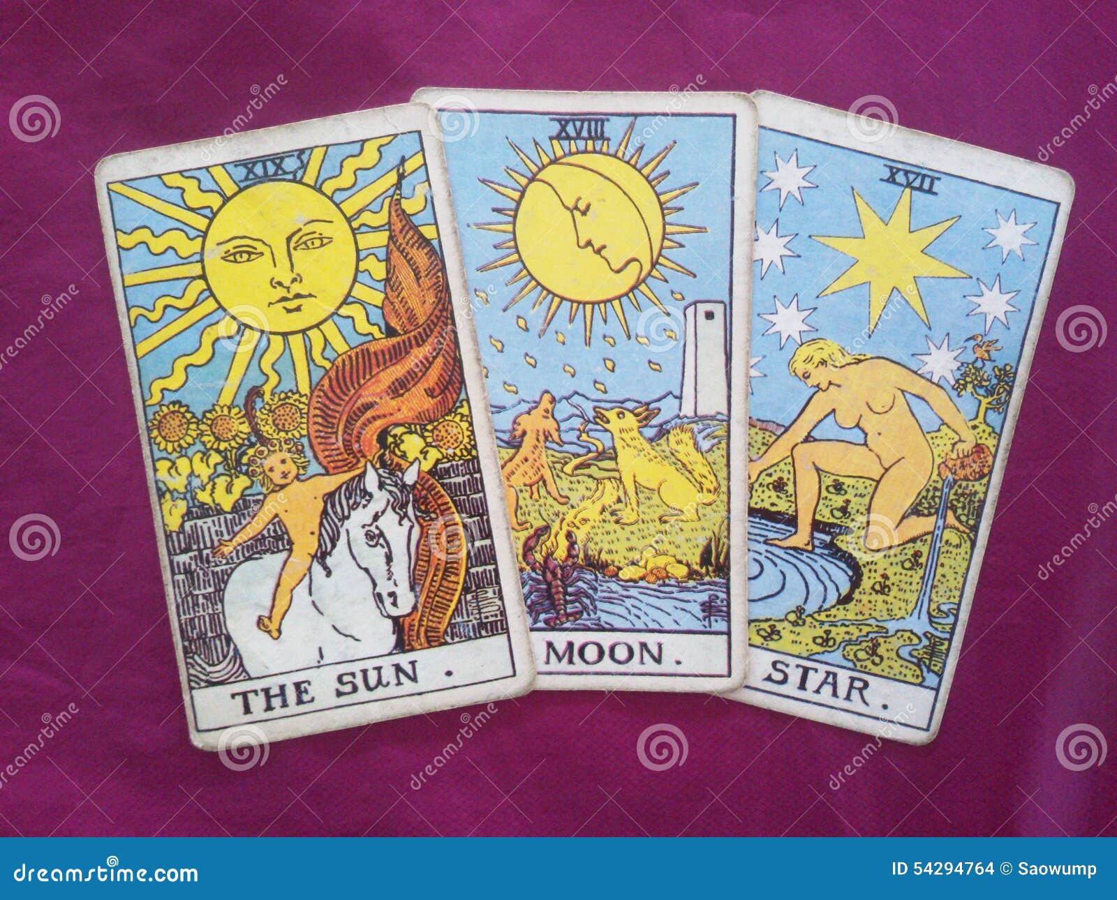 Солнце таро с другими картами. Карта Таро the Star и the Moon. Карты Таро солнце и Луна. Звезда Таро. Солнце Таро.