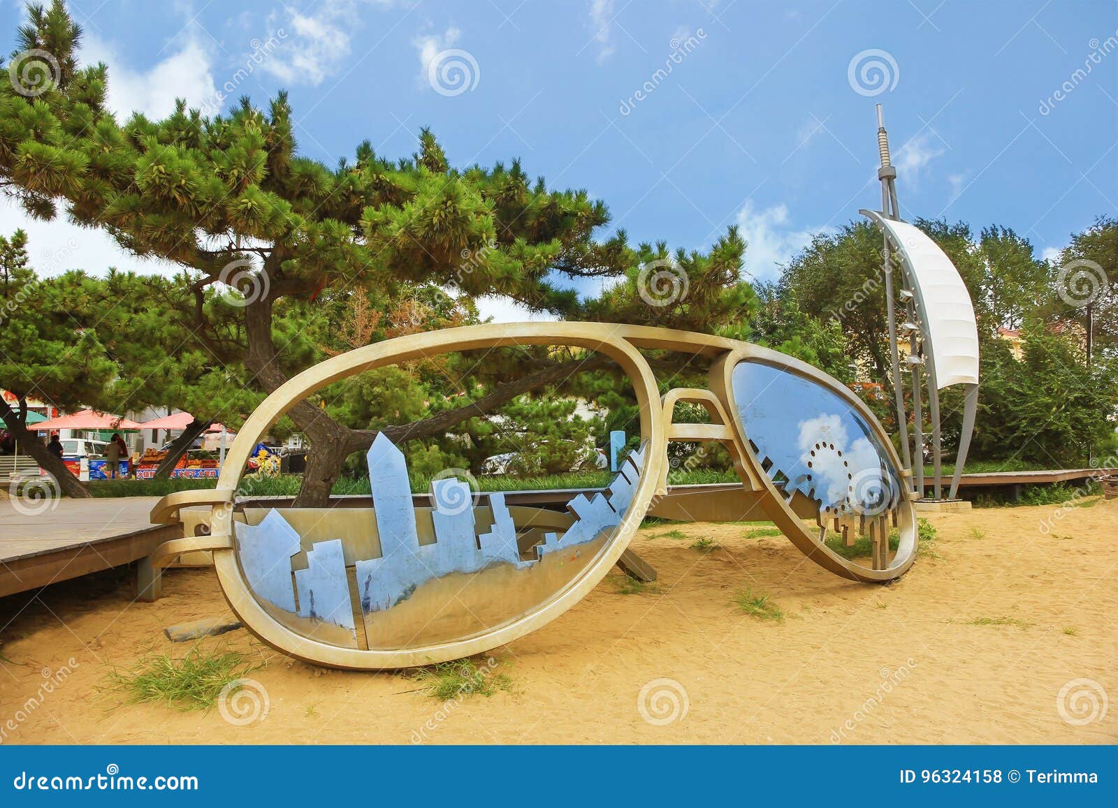 Sunglasses Shape on Beach. Beidaihe, China Editorial Stock Photo ...