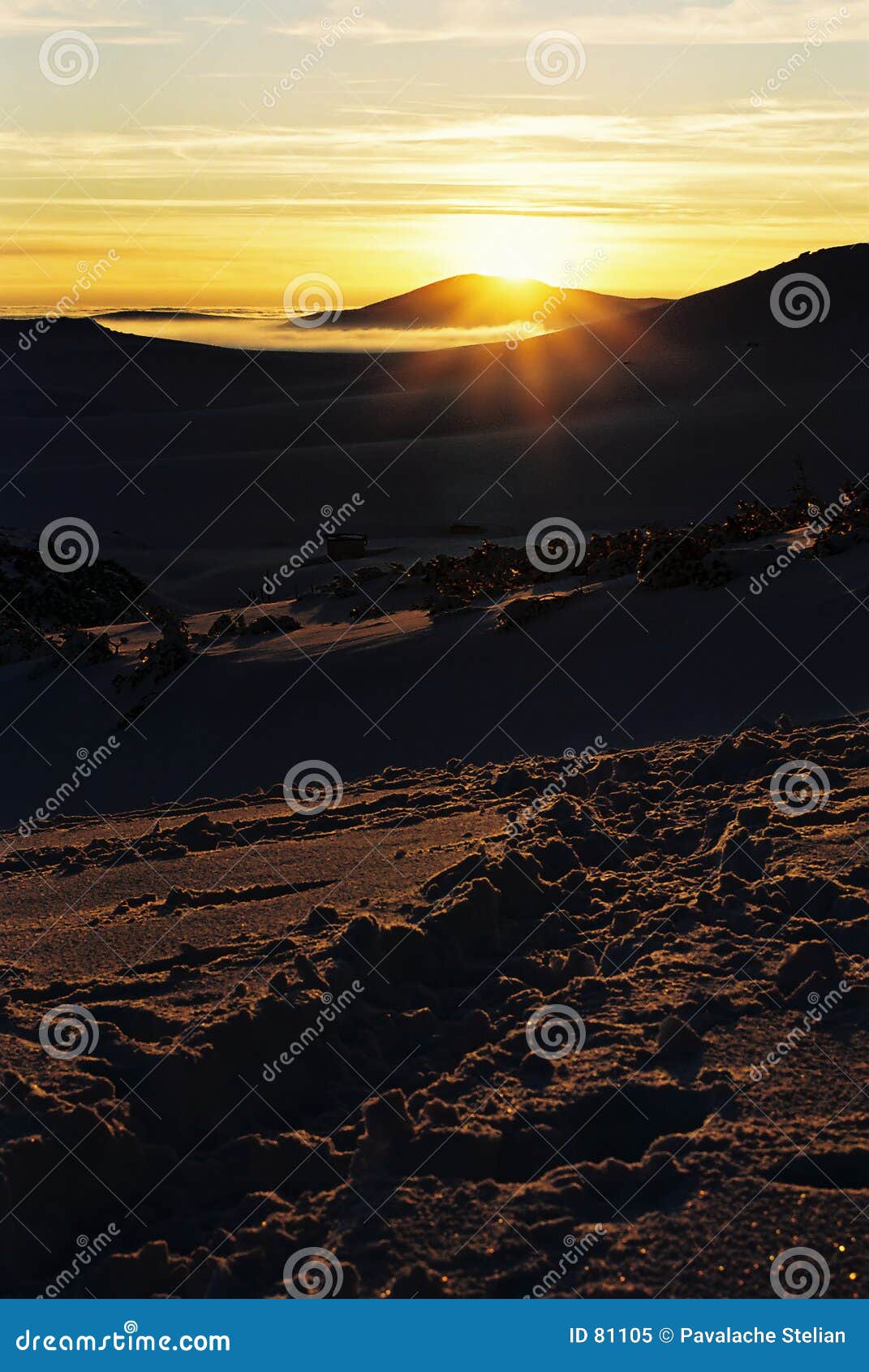 sunrise on bucegi