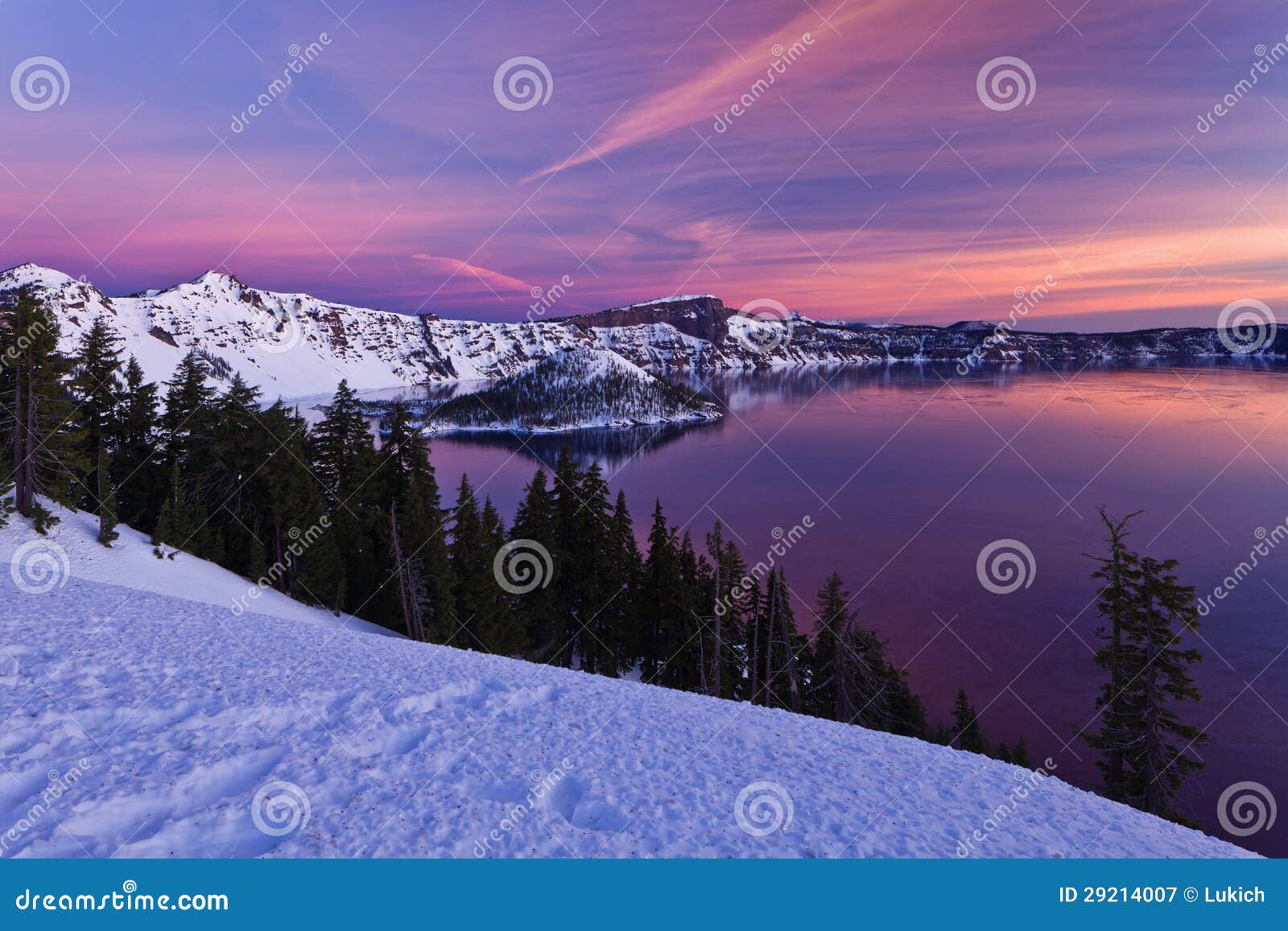 Sunrise at Crater Lake stock image. Image of north, caldera - 29214007, image size:1600x1157