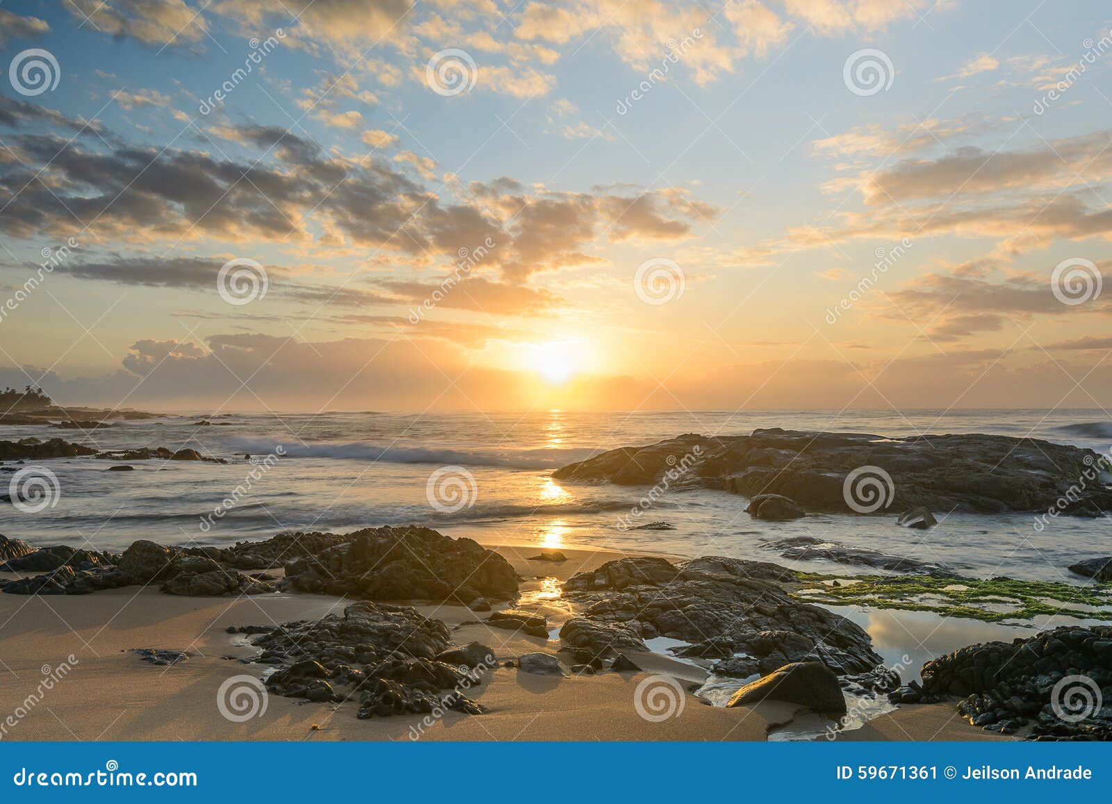 sunrise in itapuÃÂ£ beach - salvador - bahia - brazil
