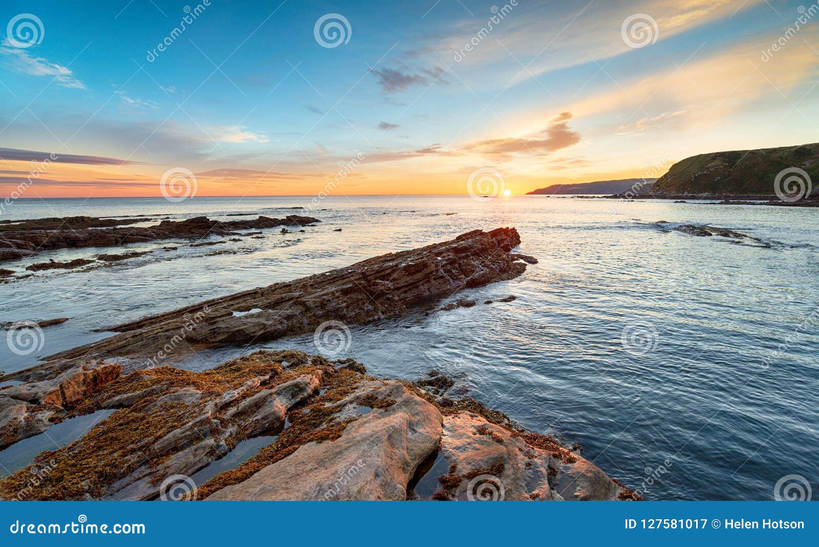 Sunrise Over the Beach at Cove in Scotland Stock Image - Image of ...