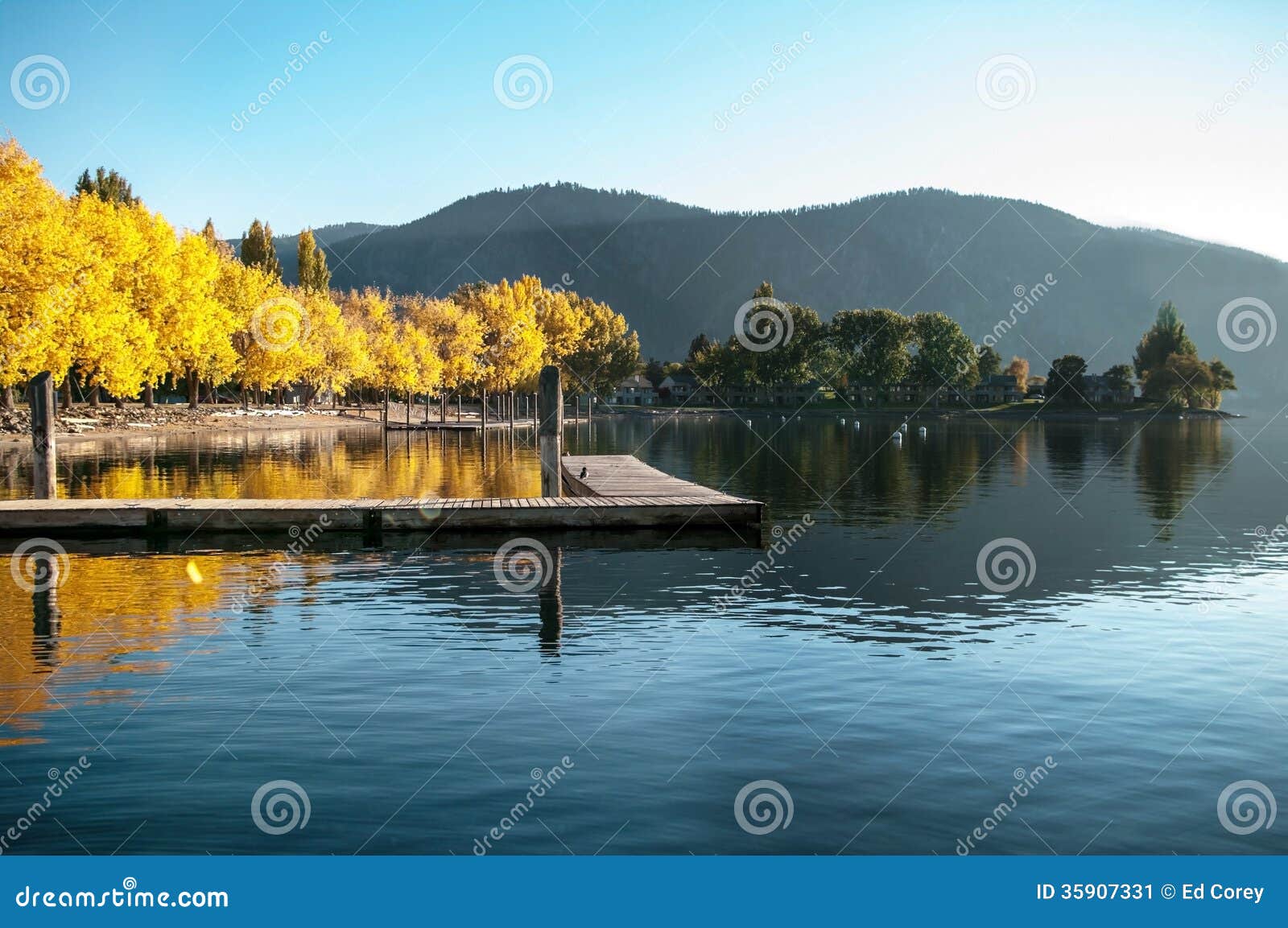 Sunrise at Wapato Resort stock image. Image of wapato 35907331
