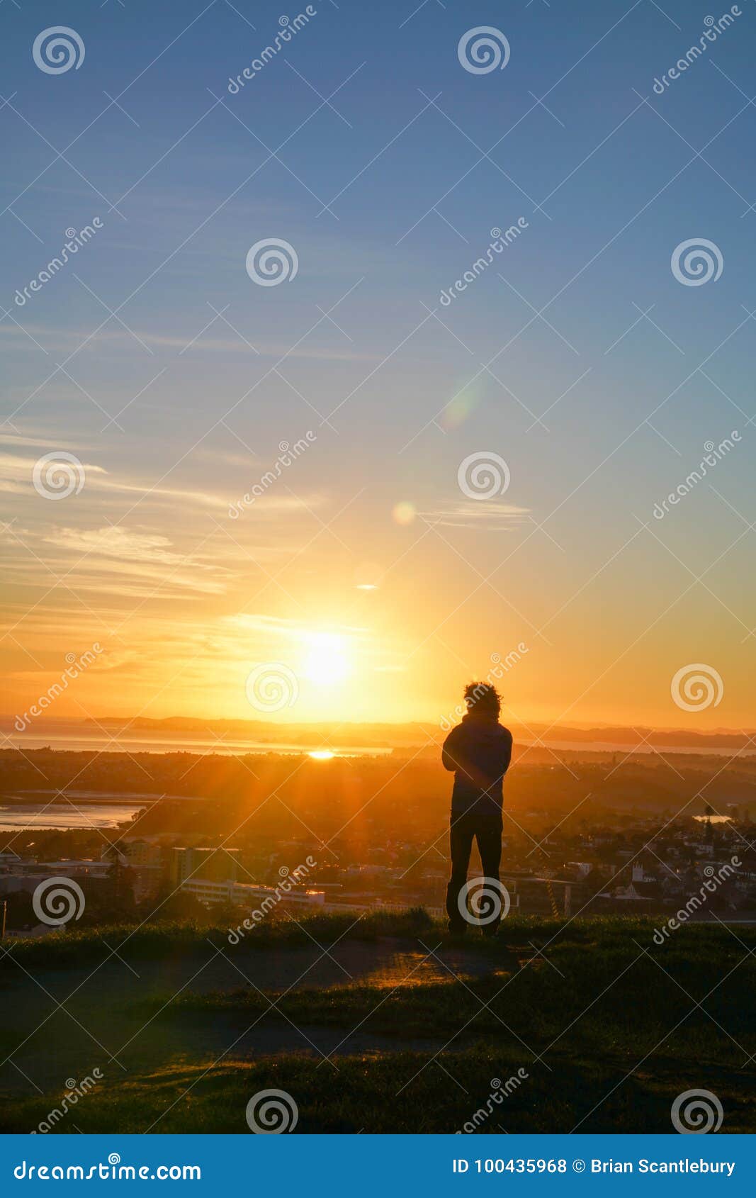 sunrises over auckland from top mount eden