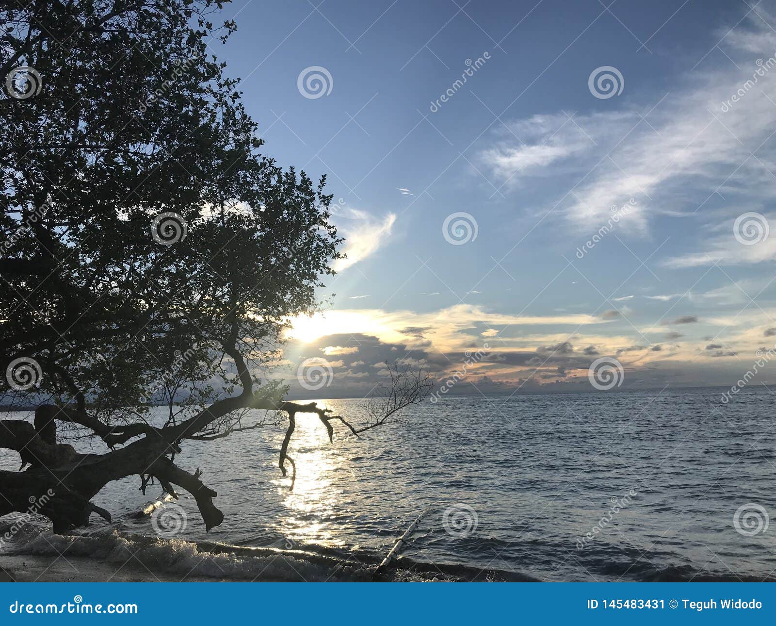 Sunset Di Pantai Kalibobo Nabire Stock Image Image Of Water