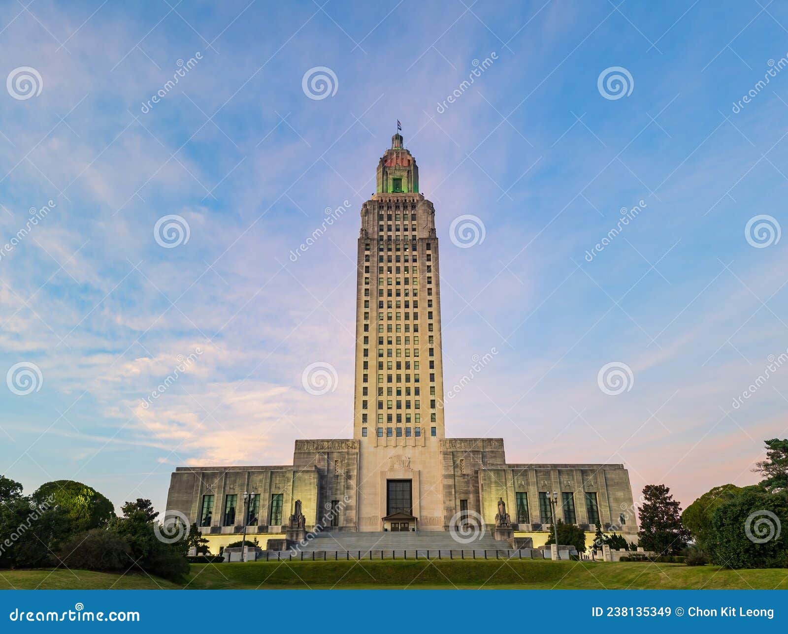 Sunset Exterior View of the Louisiana State Capitol Stock Image Image
