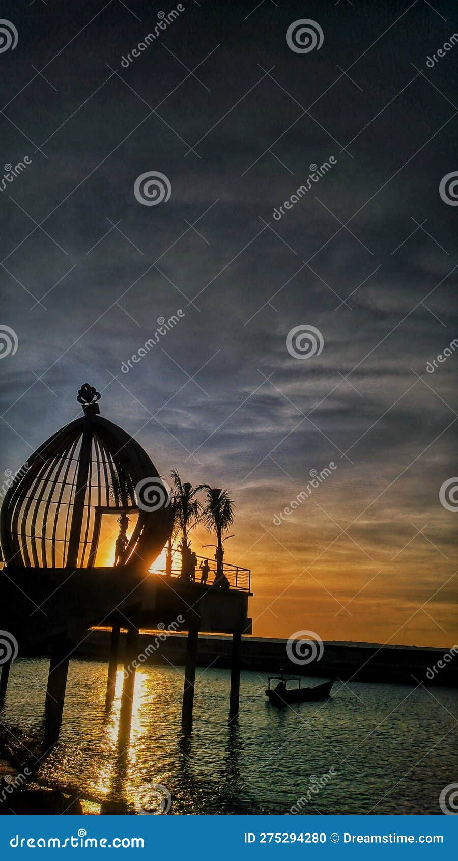 sunset on kelapa lima beach 02
