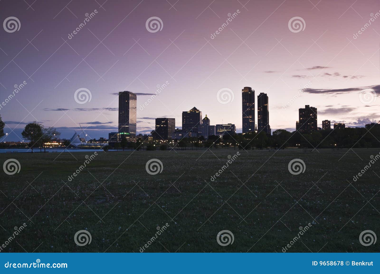 Sunset in Milwaukee stock photo. Image of famous, vacations 9658678