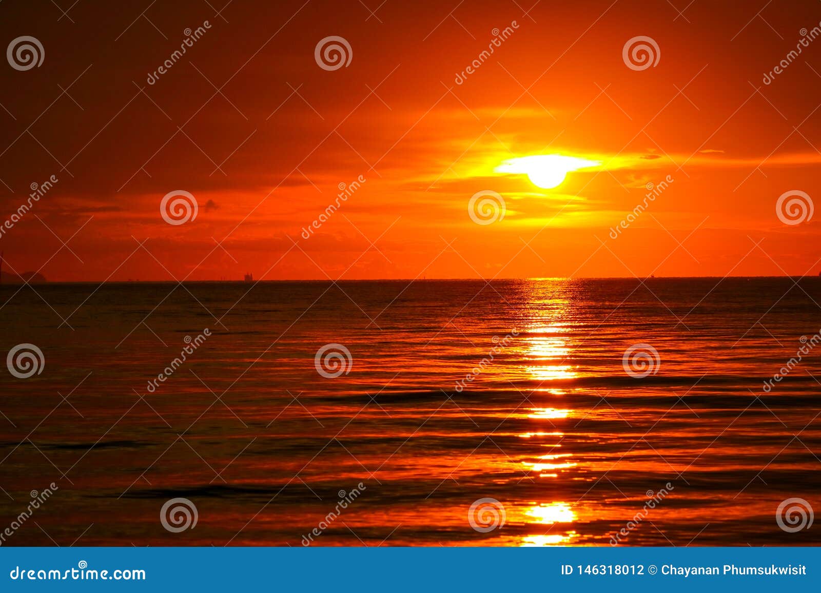 Sunset On Sea And Ocean Last Light Red Sky Silhouette Cloud Stock Photo 