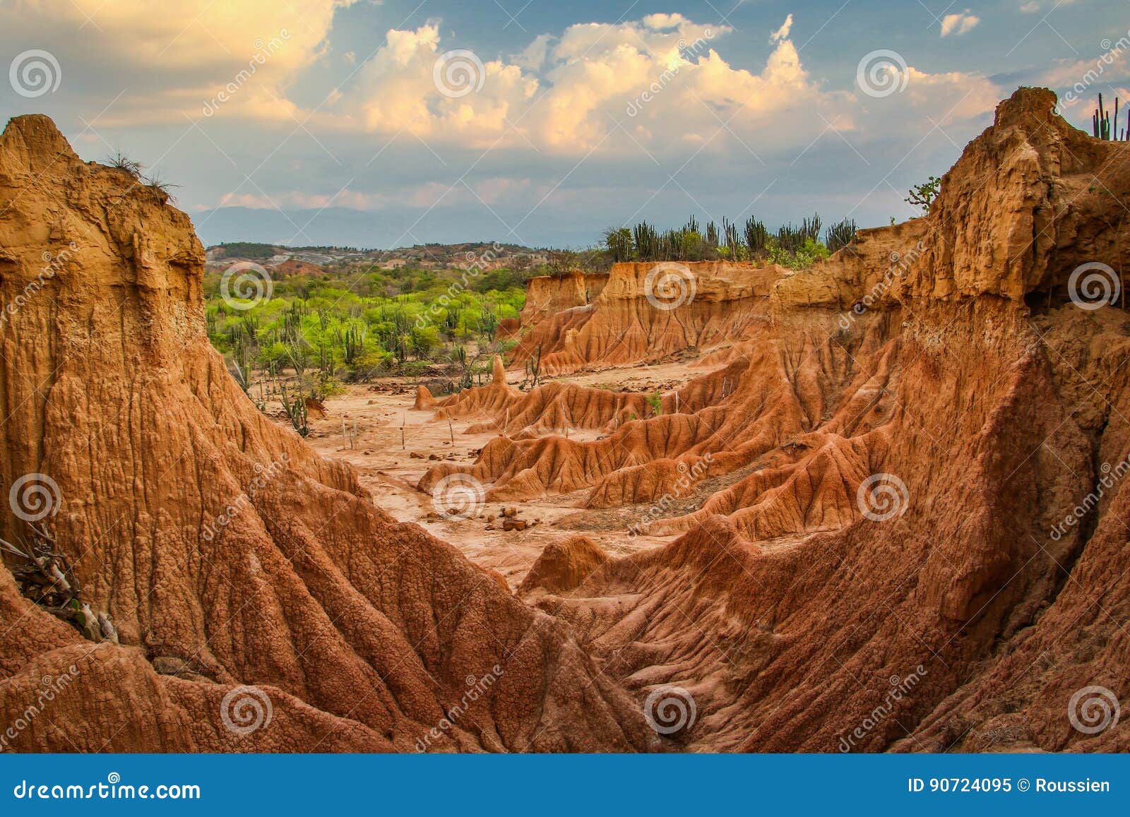 the sunset in tatacoa desert in colombia