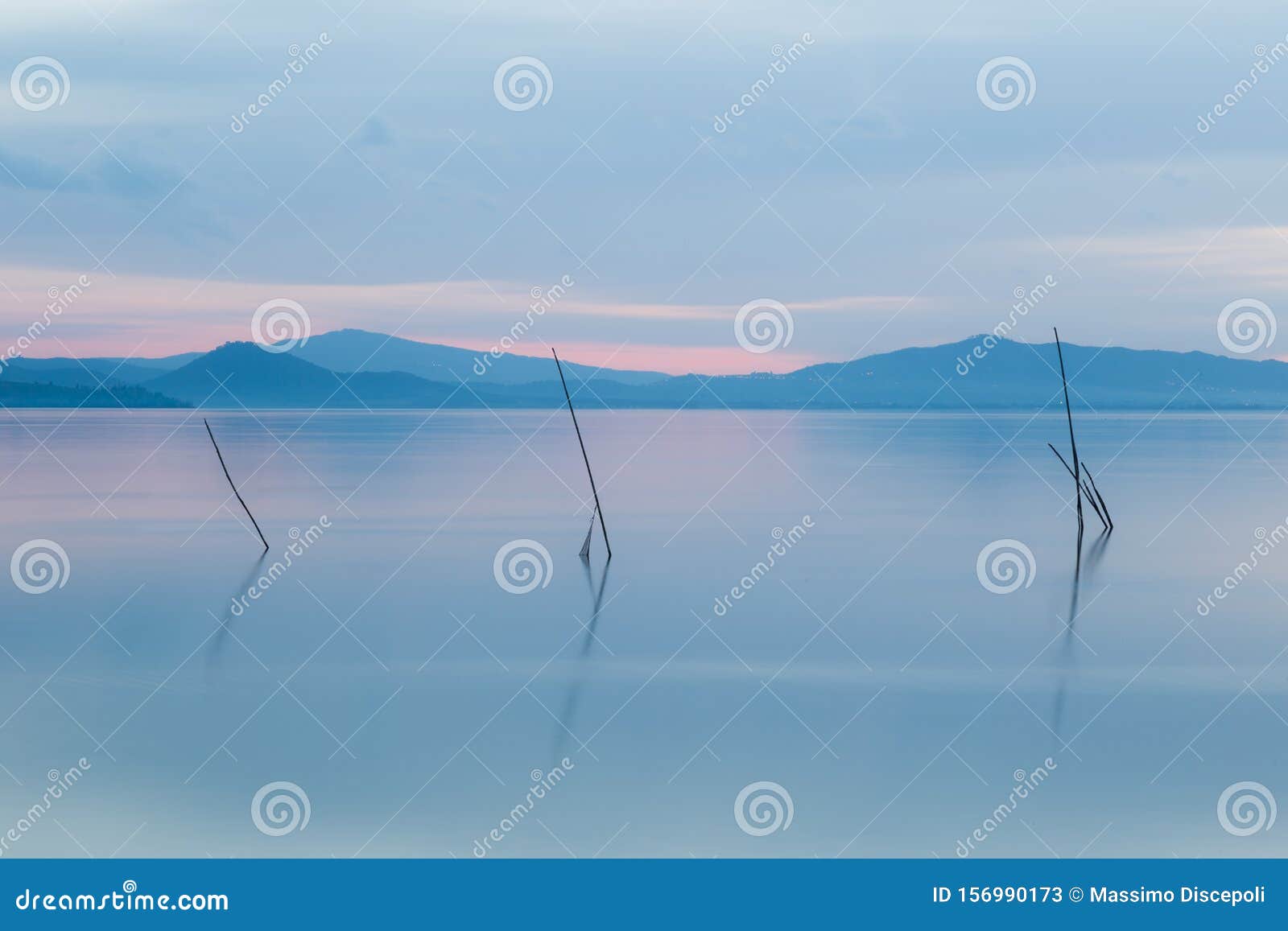 Sunset a Trasimeno Lake Umbria, Italy, with Fishing Net Poles on the  Foreground Stock Image - Image of romantic, classic: 156990173