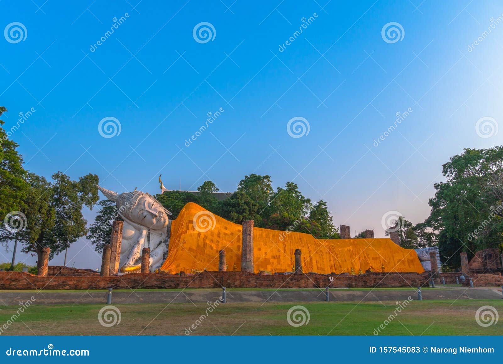sunset at wat khun inthapramun is temple that built in sukhothai era.