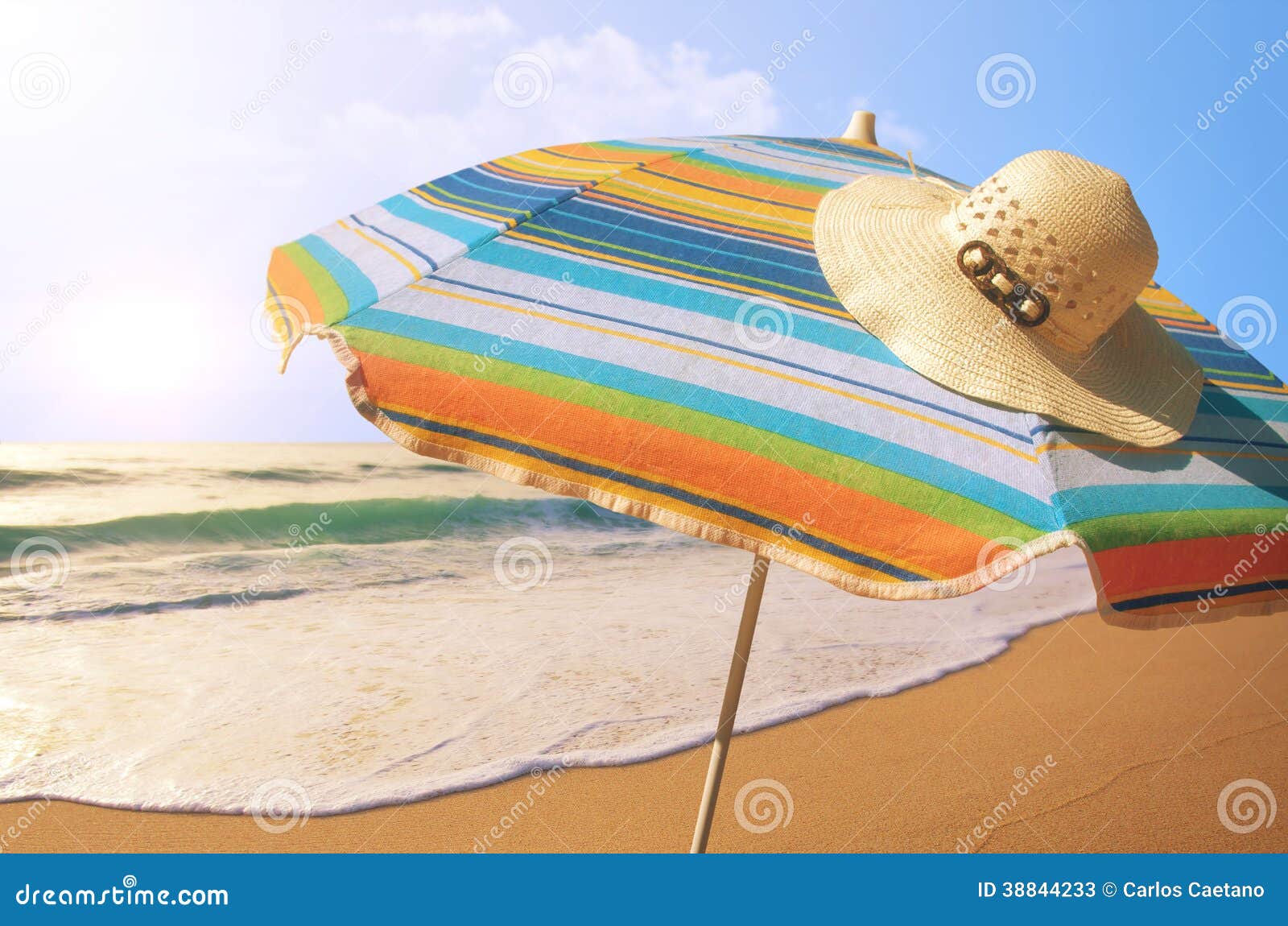 sunshade and straw hat