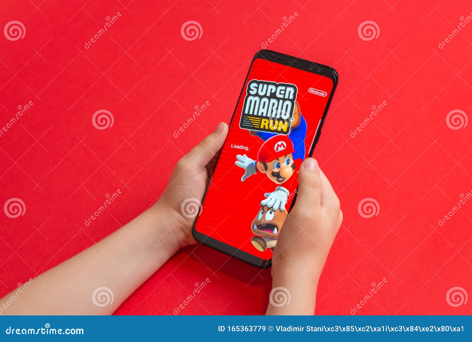 Hands-on with Nintendo's big iPhone game - Super Mario Run