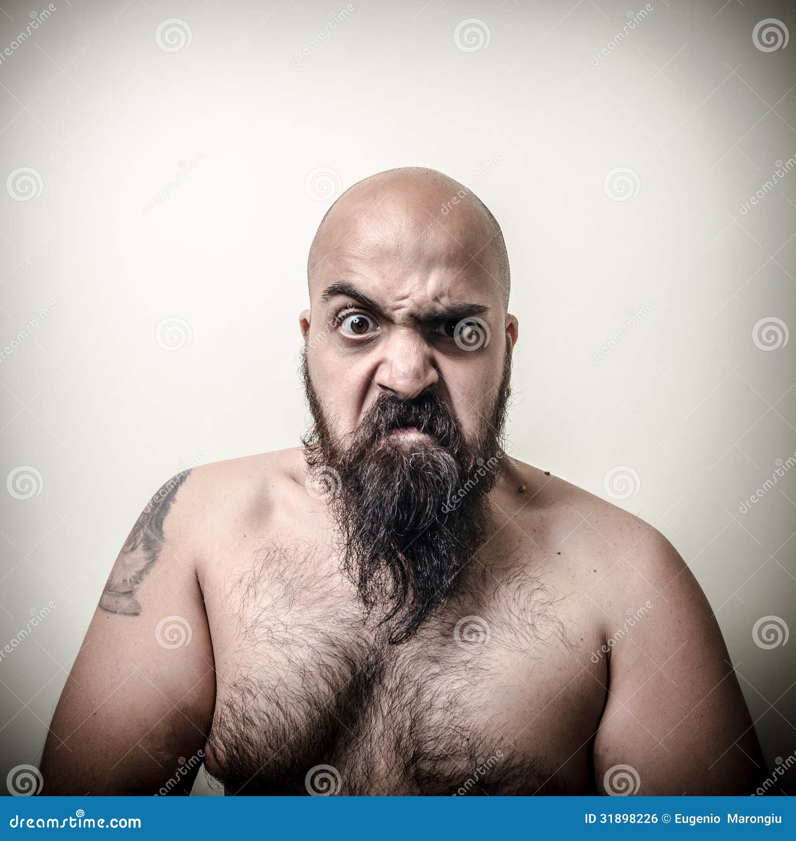 LordMamador - Primer Encuentro Internacional de Plurales - Página 15 Super-power-angry-muscle-bearded-man-gray-background-31898226