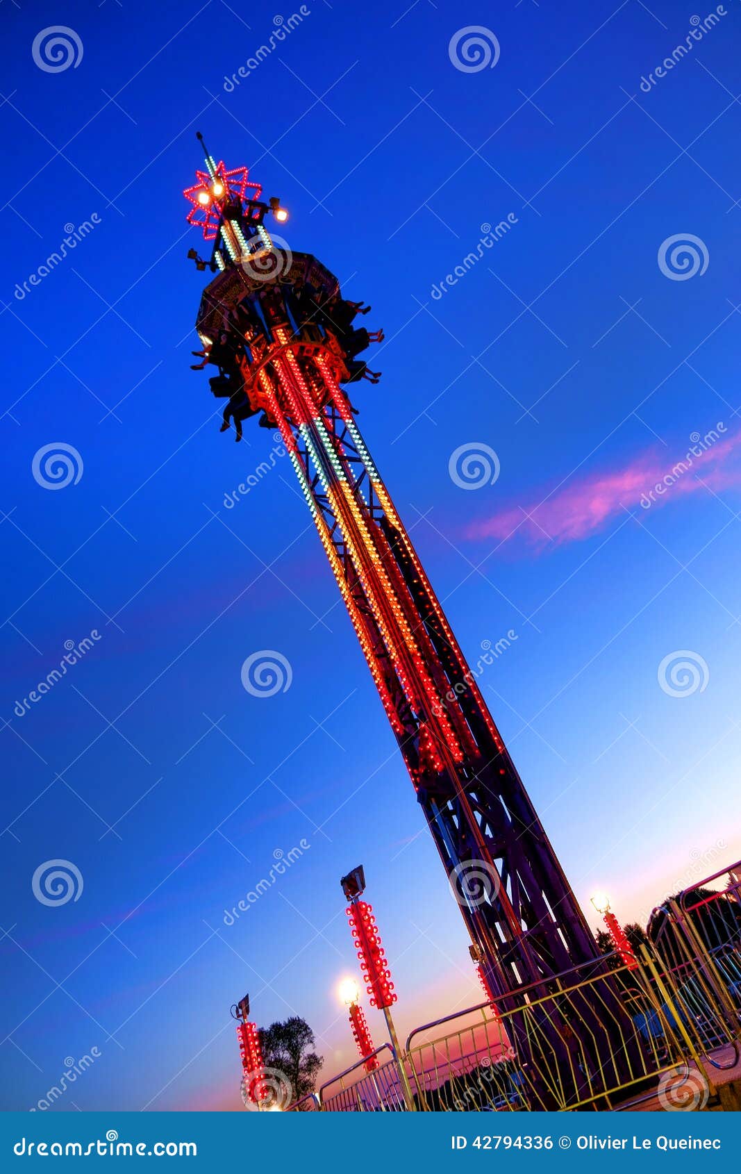 Super Shot Free Fall Amusement Fair Ride Editorial Photo - Image ...