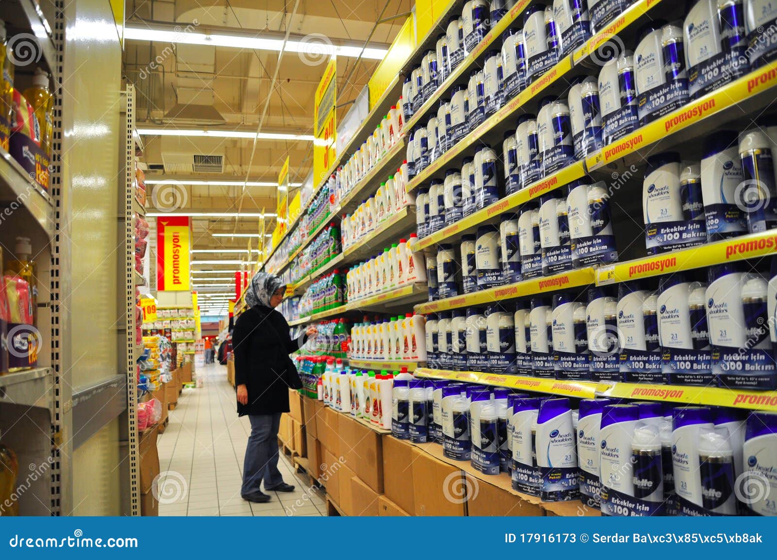 Supermarket. Istanbul Maltepe Carrefour has opened a new branch