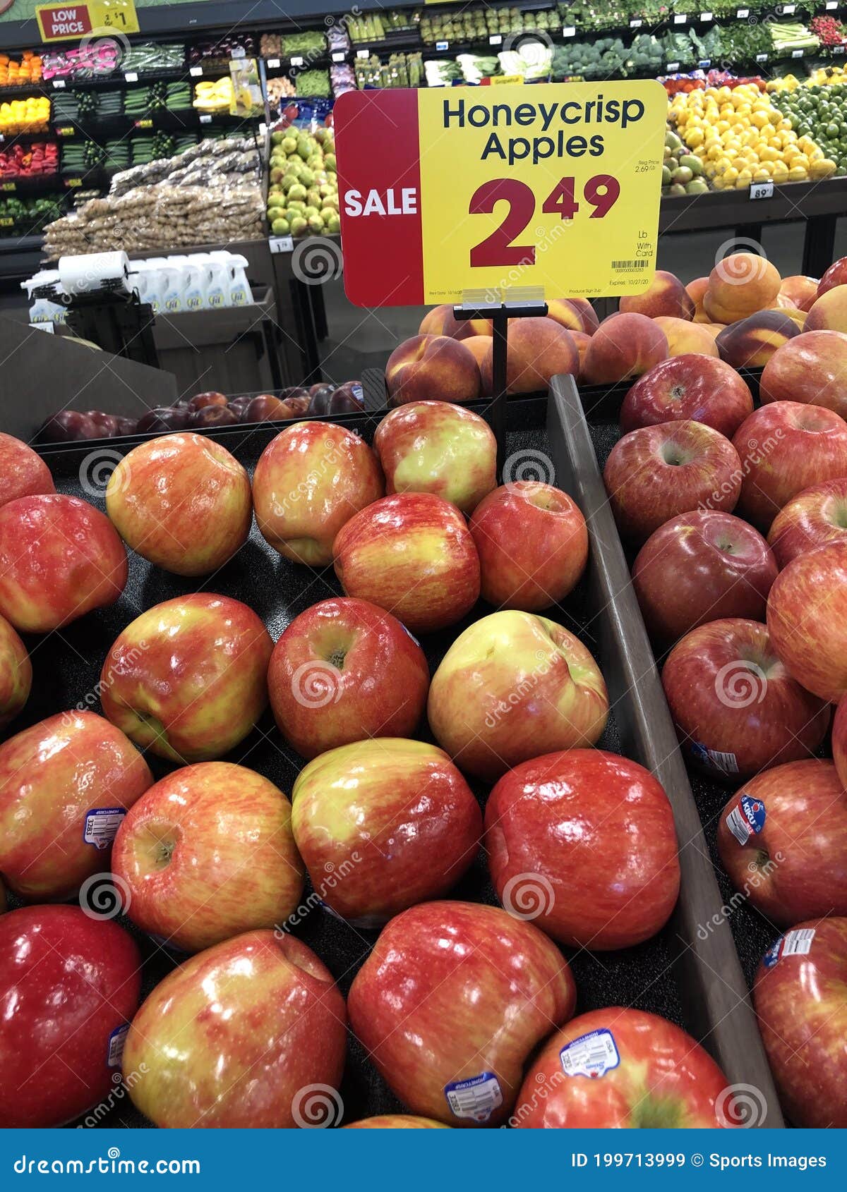 Large Honeycrisp Apple - Each, Large/ 1 Count - Fry's Food Stores