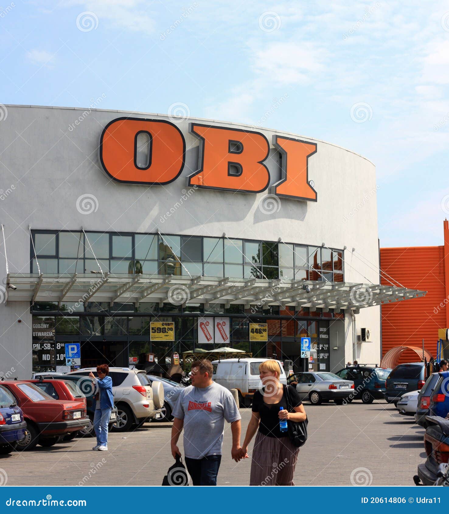 Supermarket Obi editorial photo. Image of people, outside - 20614806