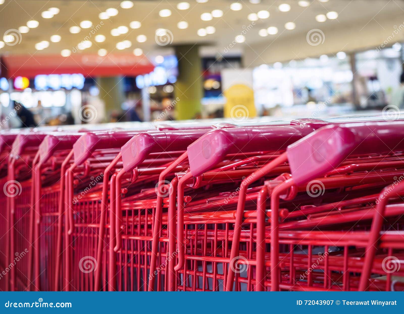 supermarket trolley consumer shopping retail business concept