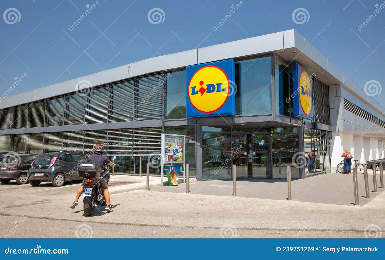 Supermercado Lidl En La Isla De Corfu Grecia Imagen de archivo editorial -  Imagen de consumerismo, efectivo: 239751269
