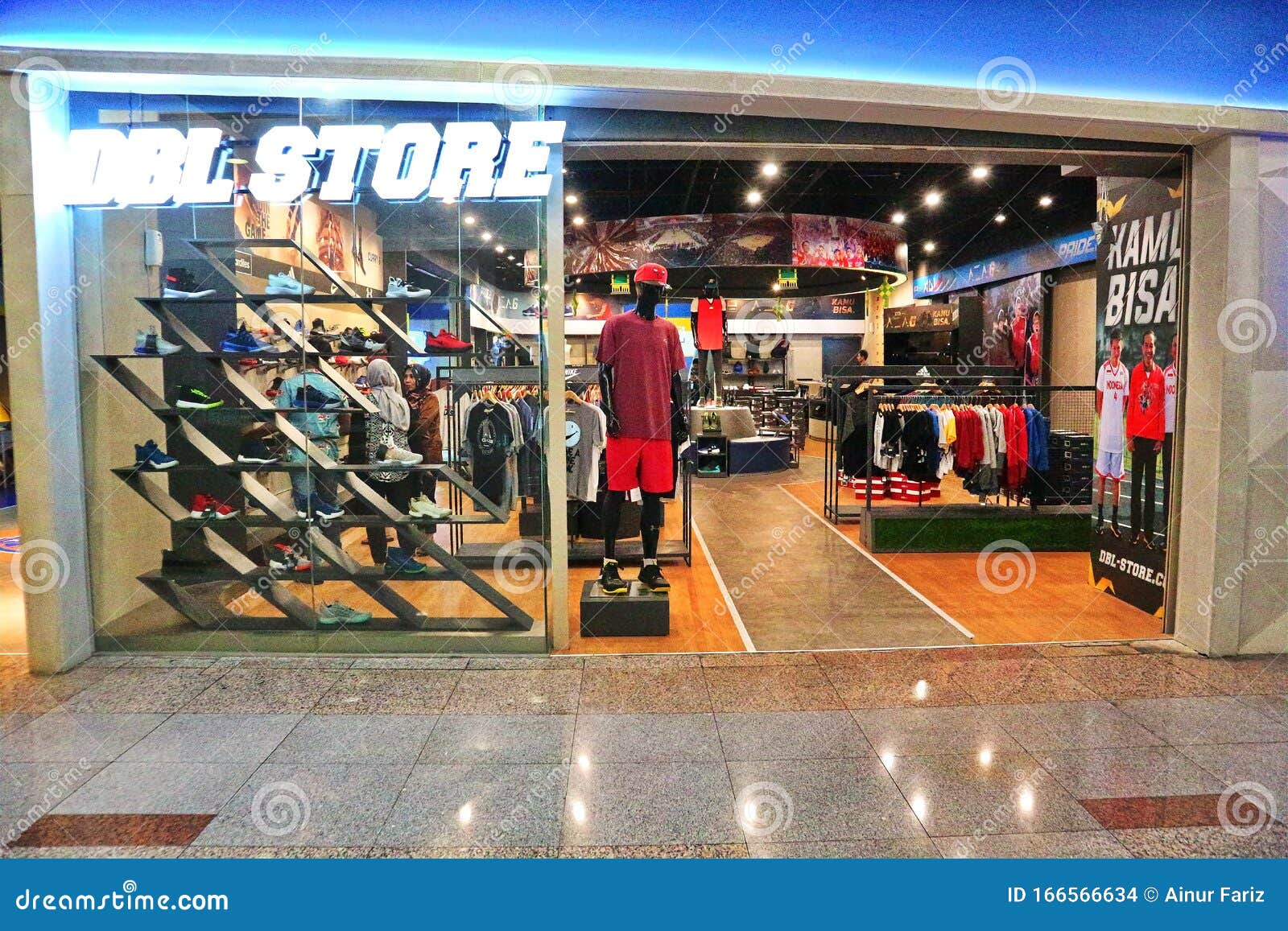 retail nike indonesia