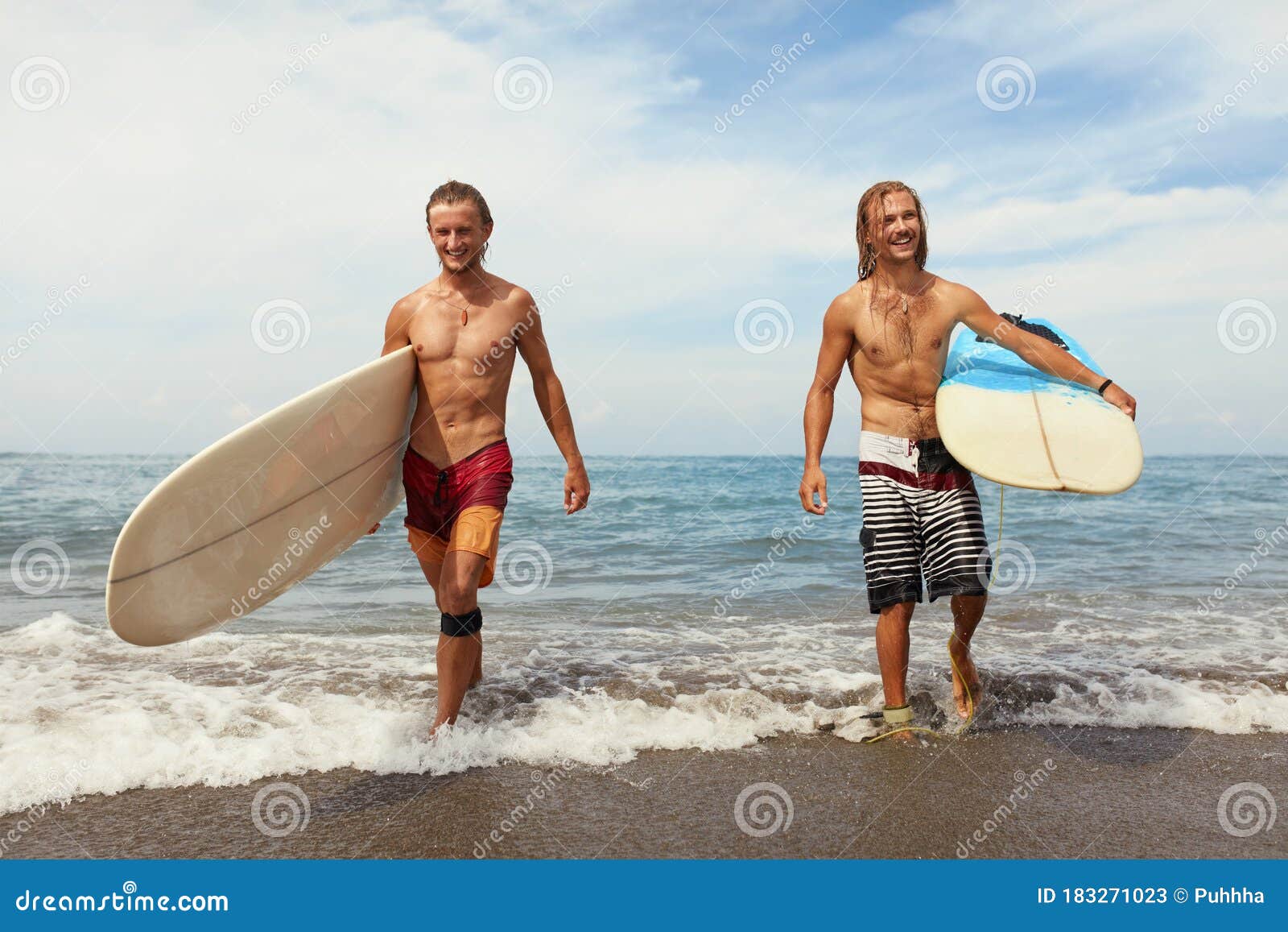 bijstand Vaderlijk Opstand Surfing. Cheerful Young Surfers with Surfboards. Handsome Men Walking on  Ocean Beach. Stock Image - Image of background, ocean: 183271023