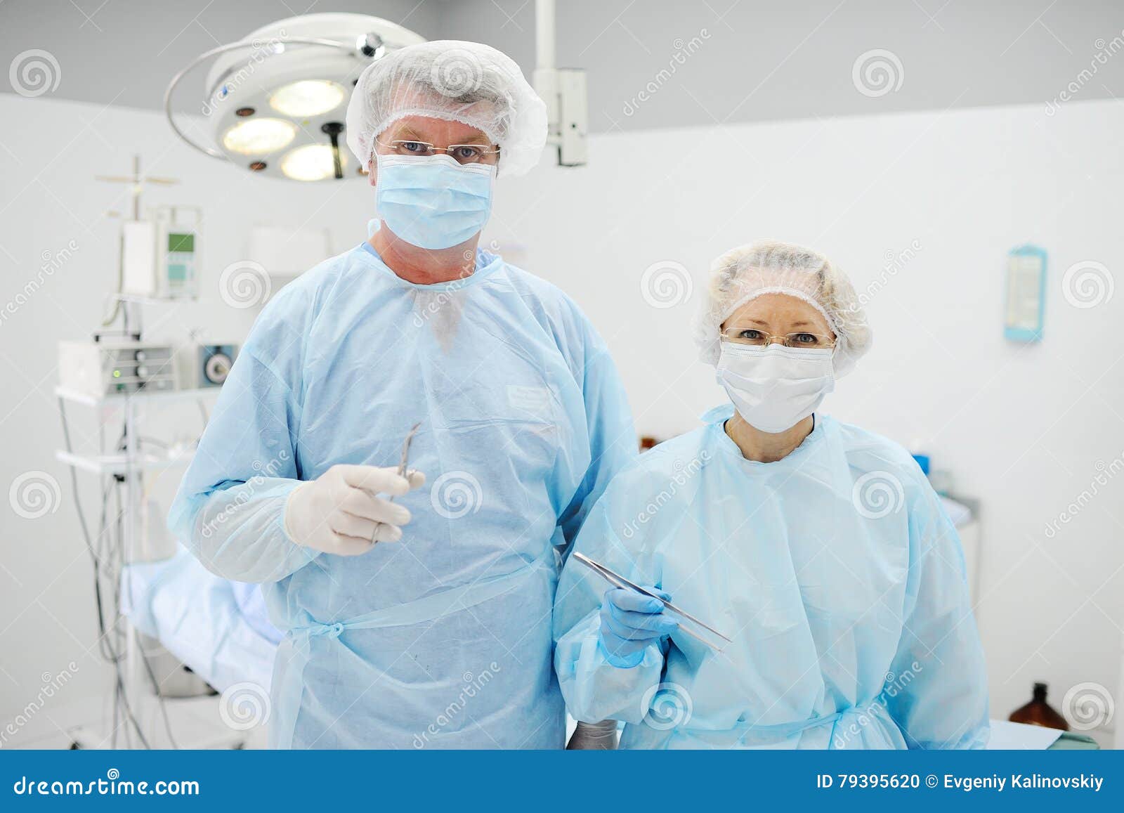 Surgeons Do Surgery Patient Stock Photo Image of help, doctor 79395620