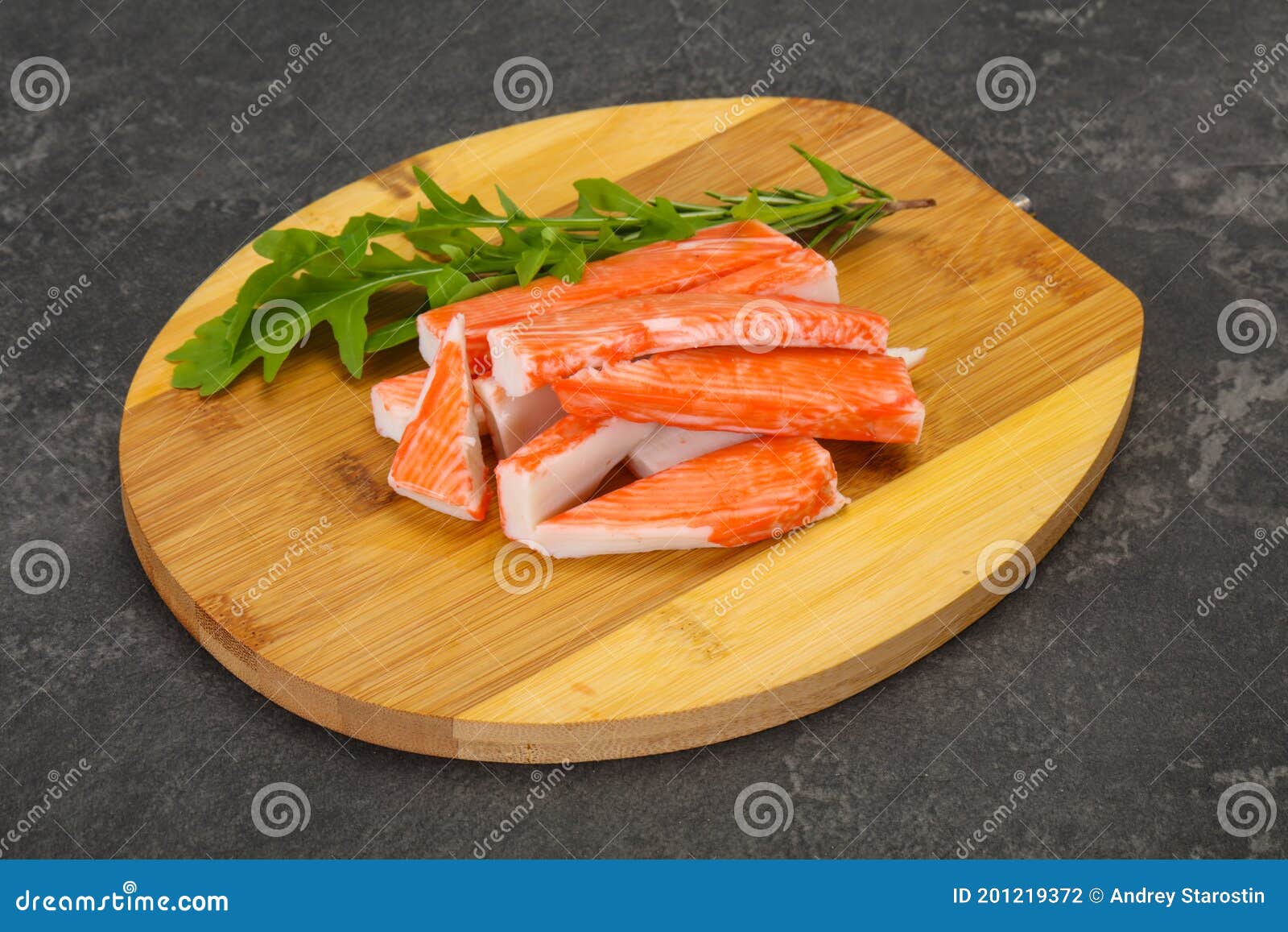 Surimi de cangrejo a bordo foto de archivo. Imagen de japonés 201219372