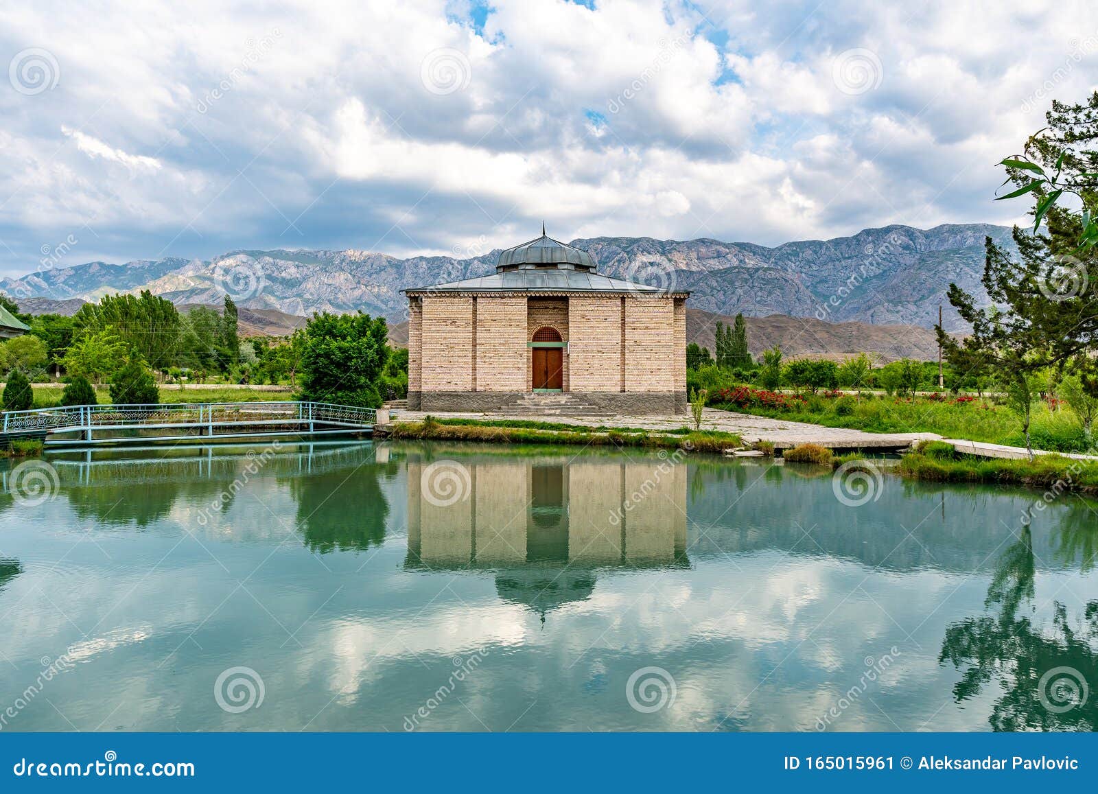 surkh hazrati bobo complex 06