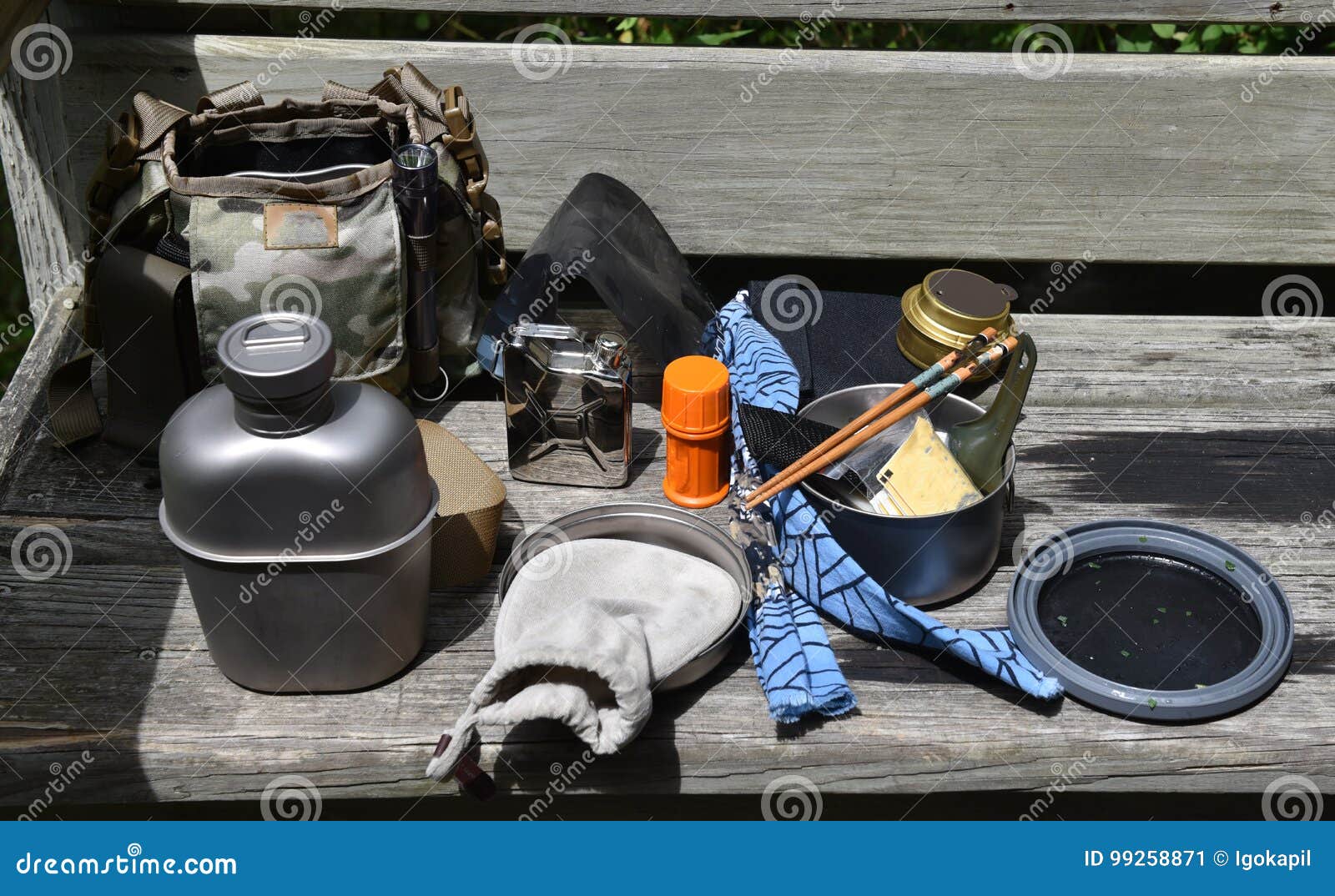 survival tourist kit bag emergency situation