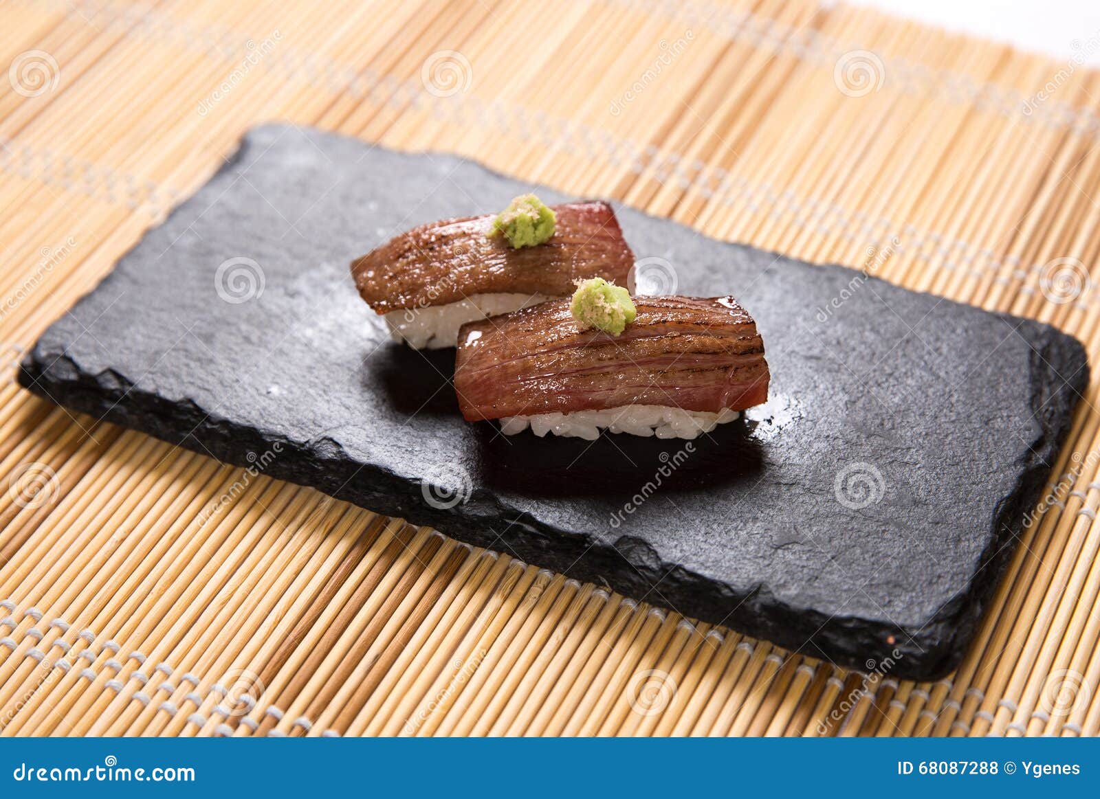 Sushi De Aburi Otoro (Tuna Belly Torched) Foto de Stock Imagem de