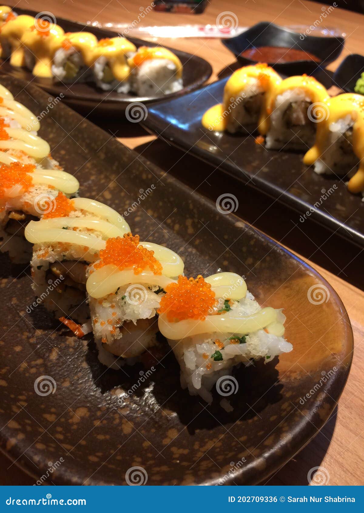 sushi delicios yummy