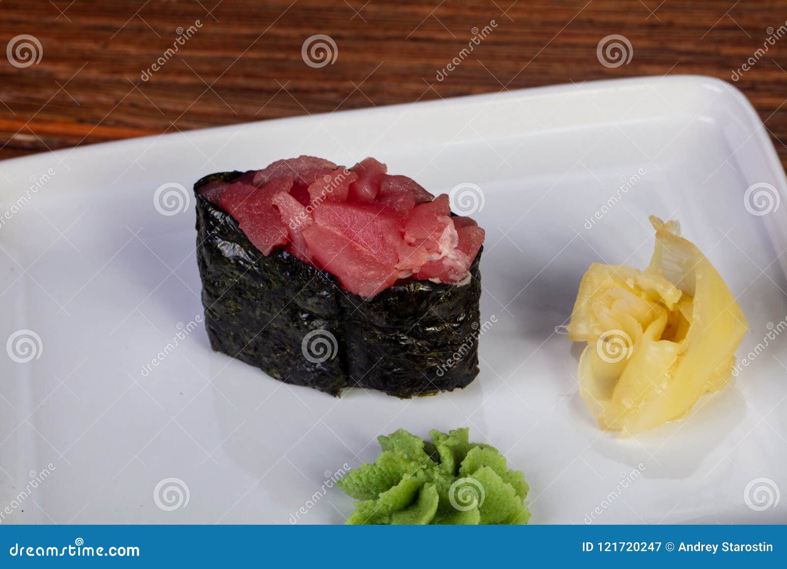 Sushi gunkan with Tuna stock image. Image of asia, rice 121720247