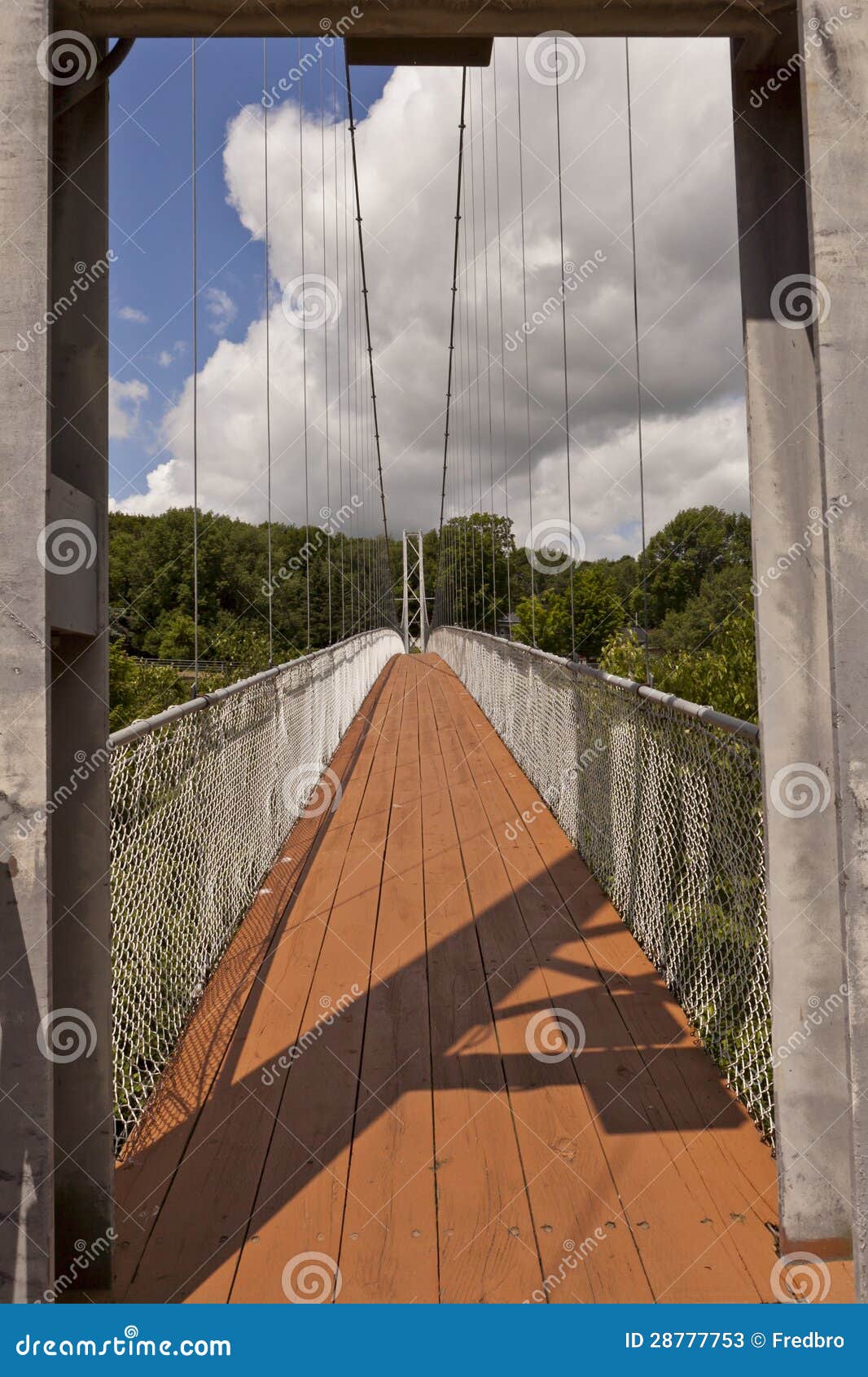 Suspended footbridge stock image. Image of bridge, cross 28777753