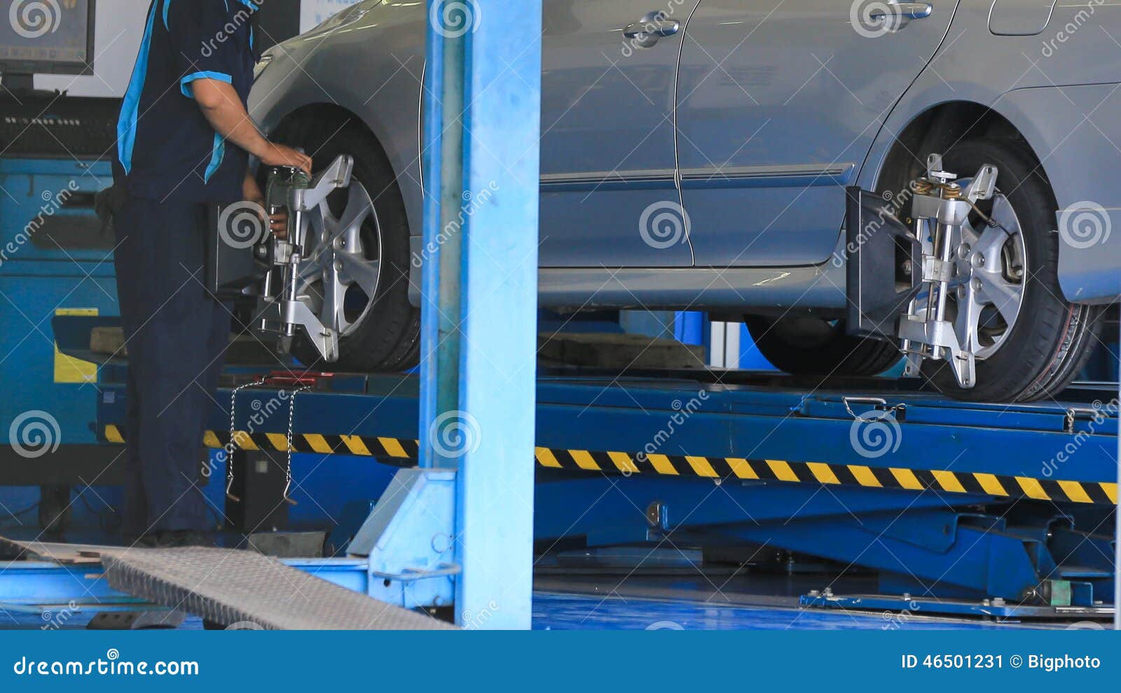 Suspension Adjustment And Automobile Wheel Alignment Stock Photo