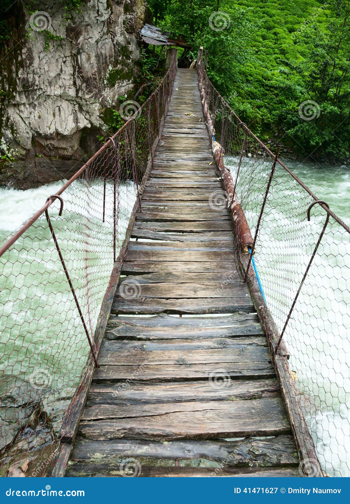 https://thumbs.dreamstime.com/z/suspension-walking-bridge-rickety-foot-over-white-water-41471627.jpg