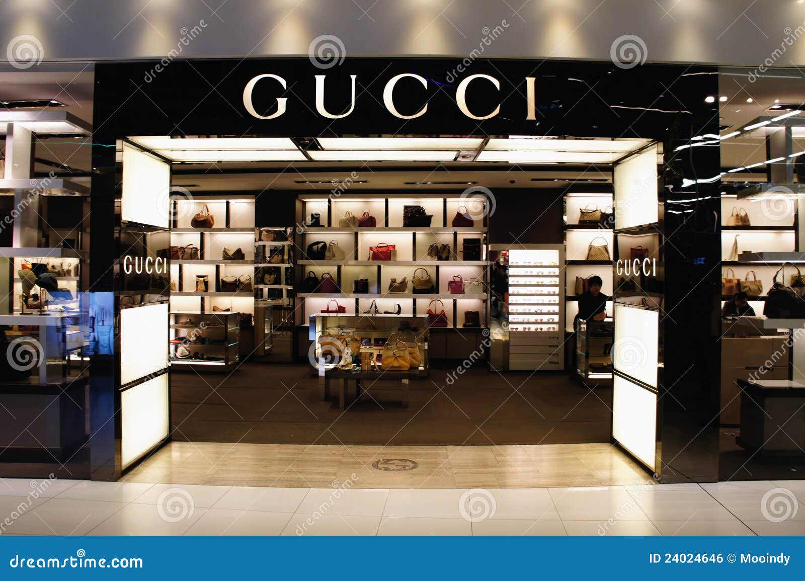 Suvarnabhumi Airport: Gucci Editorial Photo - Image of bangkok, architecture: 24024646