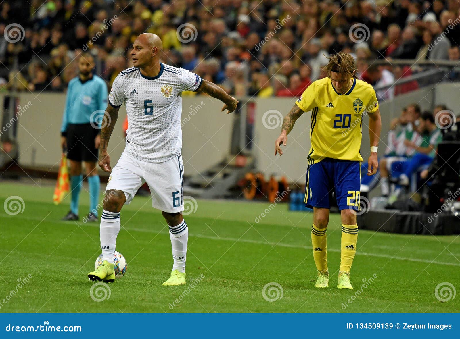 Sweden National Team Midfielder Kristoffer Olsson And Russia National Team Striker Ari Editorial Stock Image Image Of Midtjylland Europe 134509139