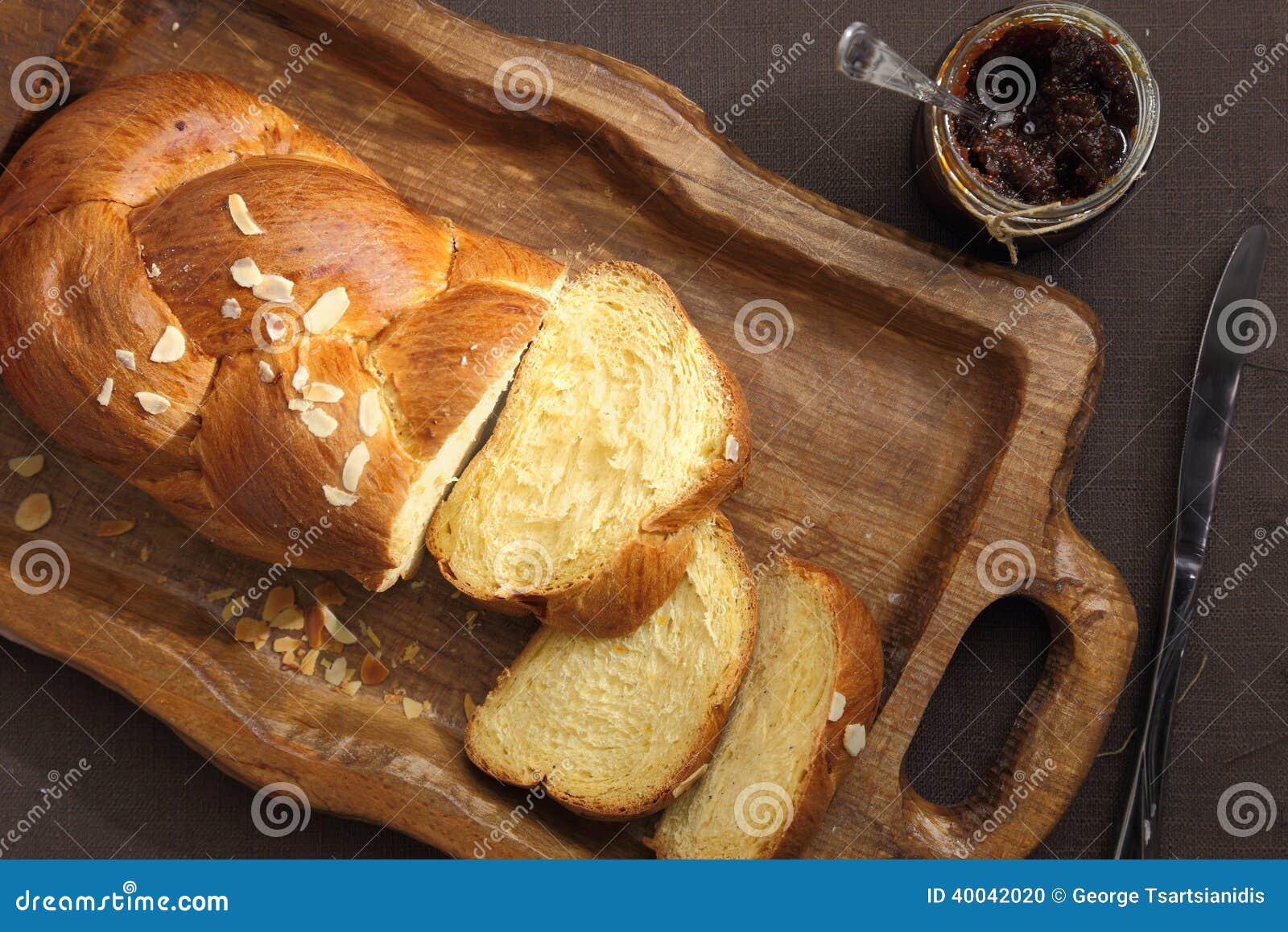 sweet brioche bread