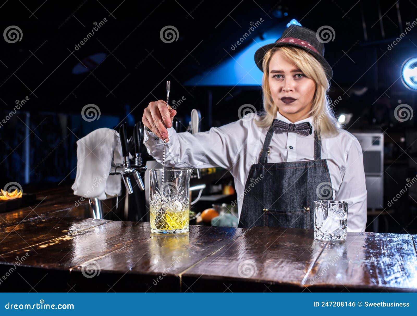 Sweet Girl Bartending Makes a Show Creating a Cocktail in the Night ...