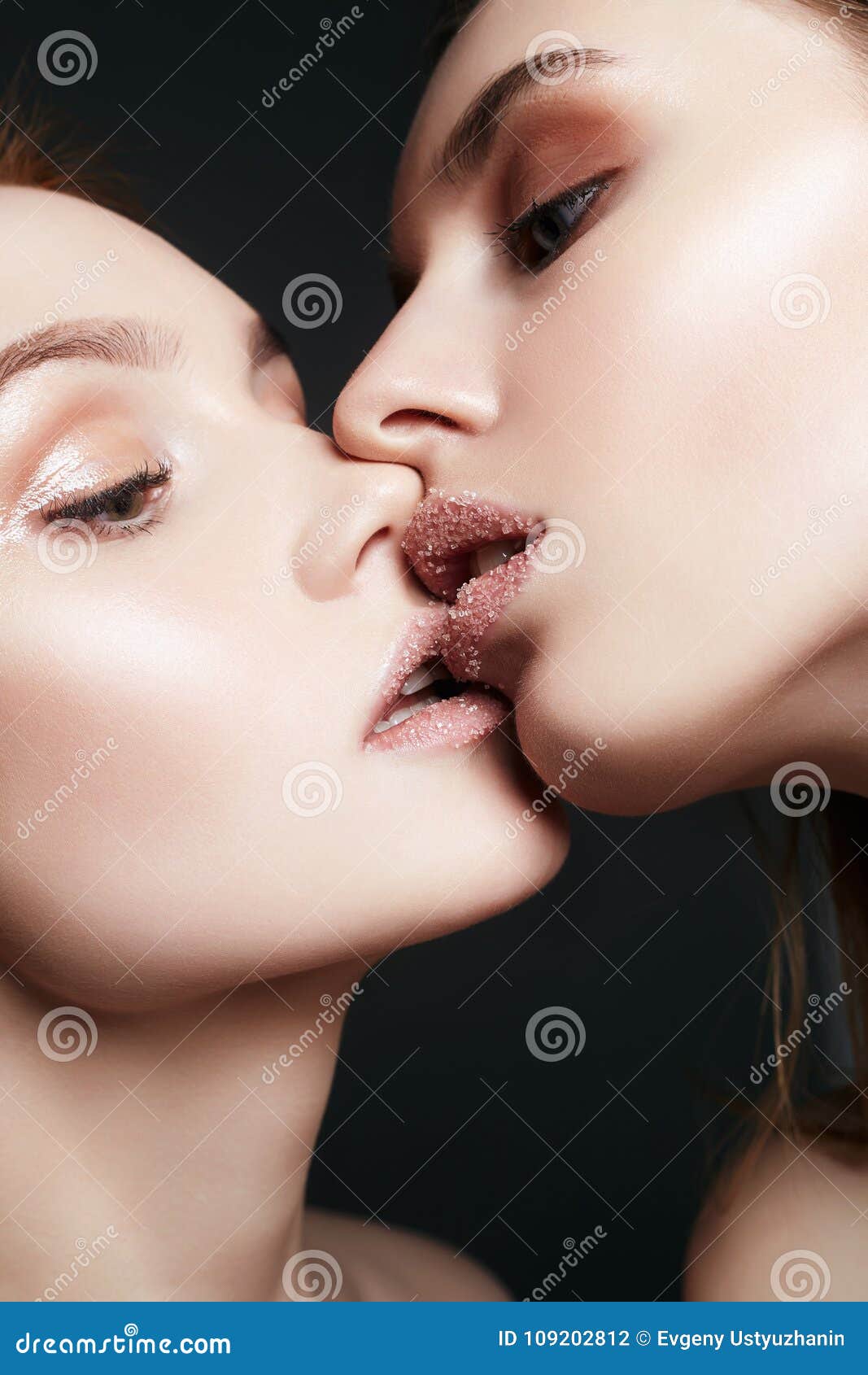 Womens Guide To Sex For The Twentieth Century women with girls