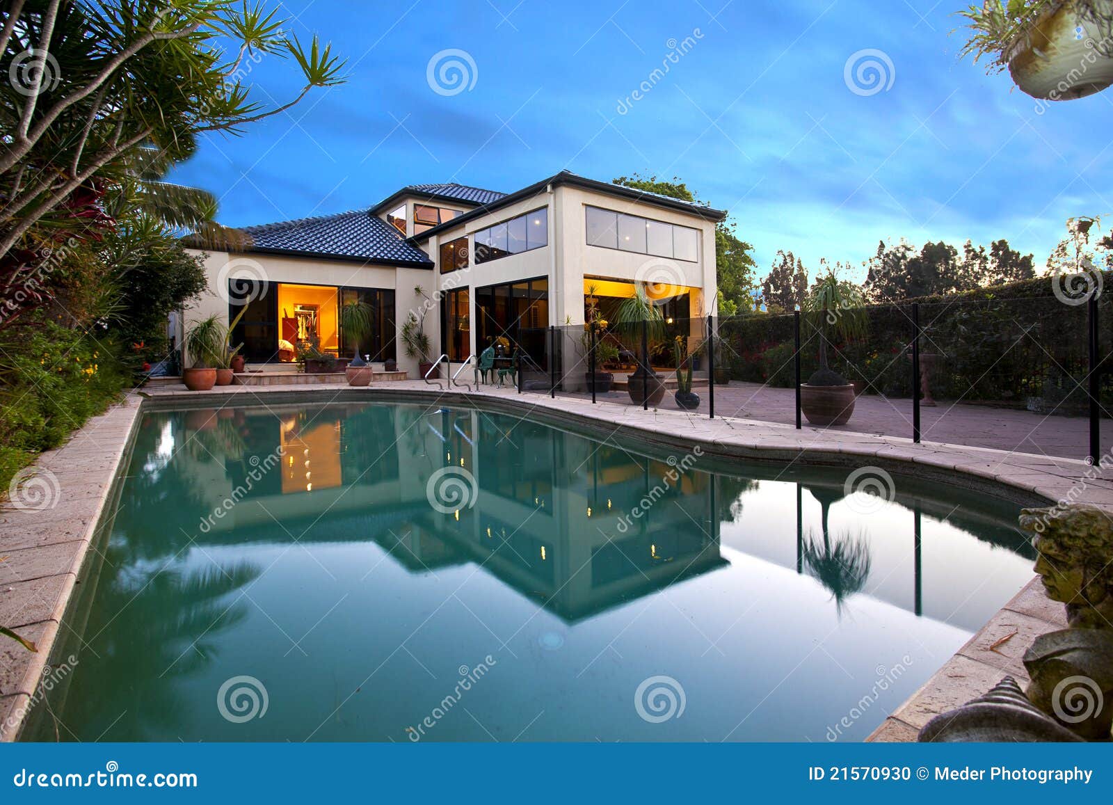 Modern Home With Swimming Pool Stock Photo - Download Image Now