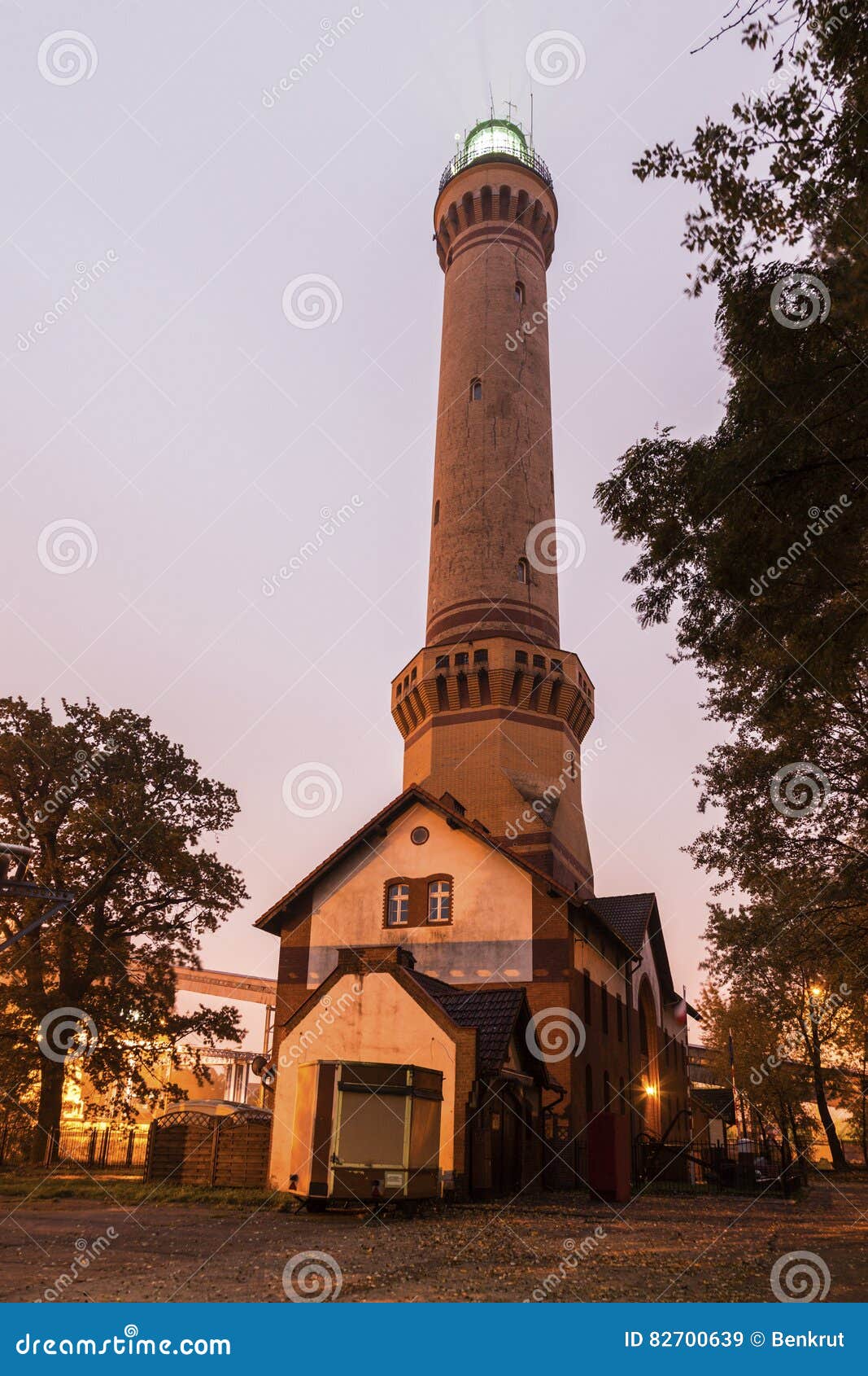 Swinoujscie Leuchtturm Nachts Stockbild Bild von grenzstein, europa
