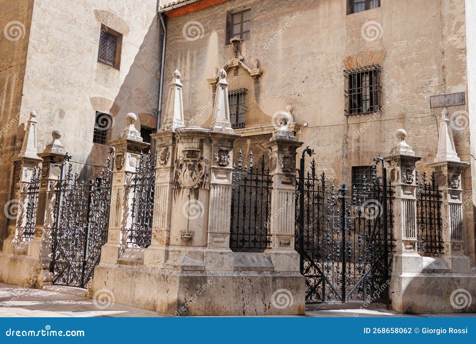 synagogue menor, building exterior in valencia, spain