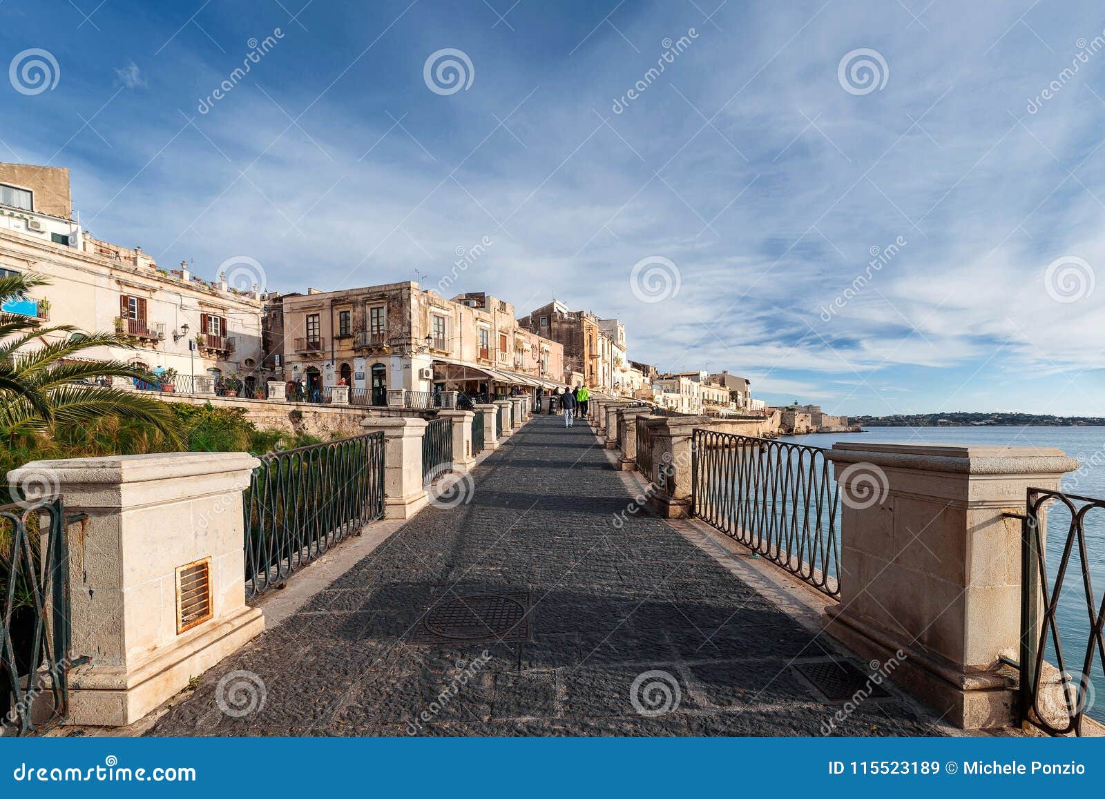 Syracuse Sicily - źródło Aretusa. Źródło Aretusa w Syracuse Sicily